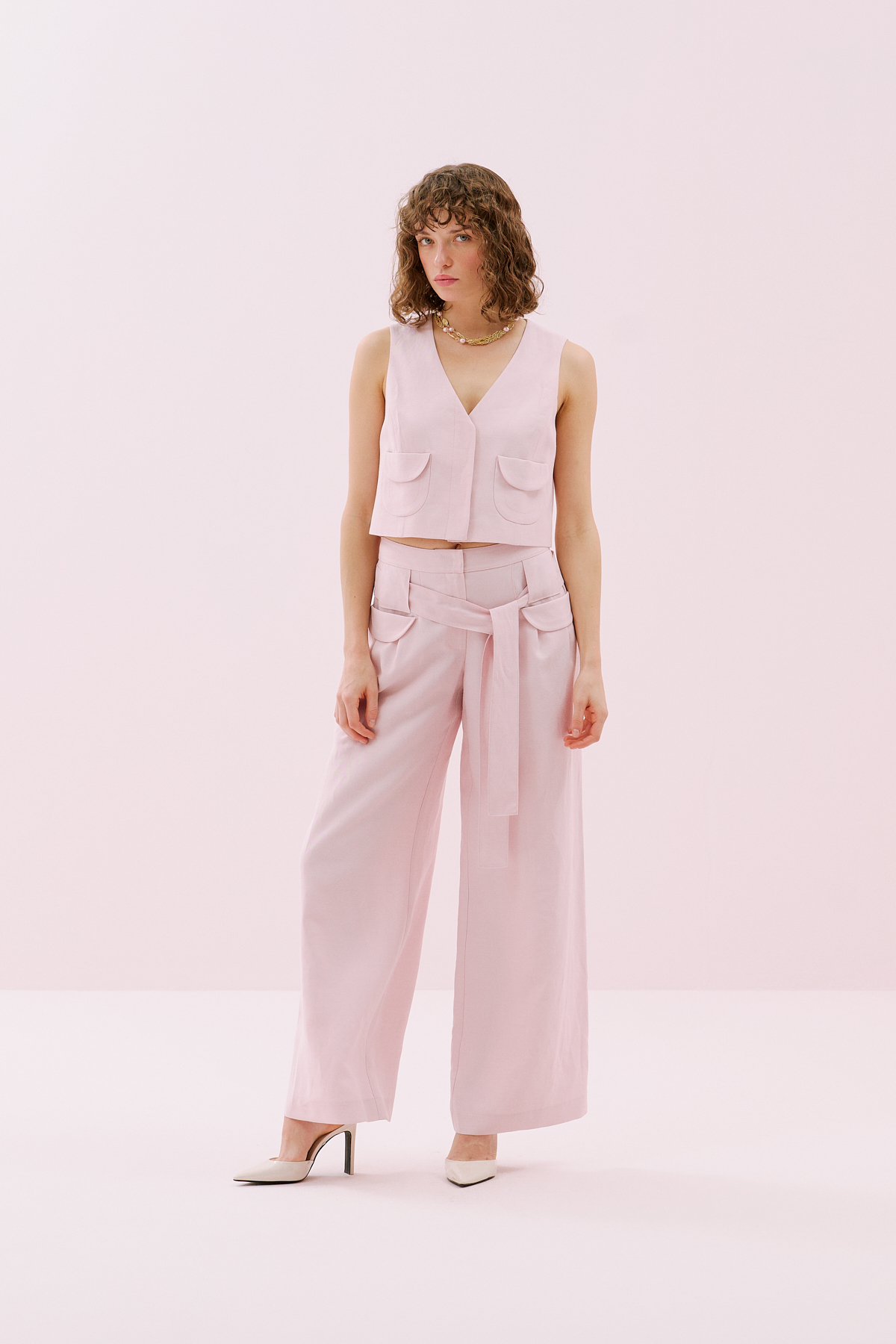 Beli Kuşaklı Çift Cepli Pileli Geniş Paça Pantolon Pembe
