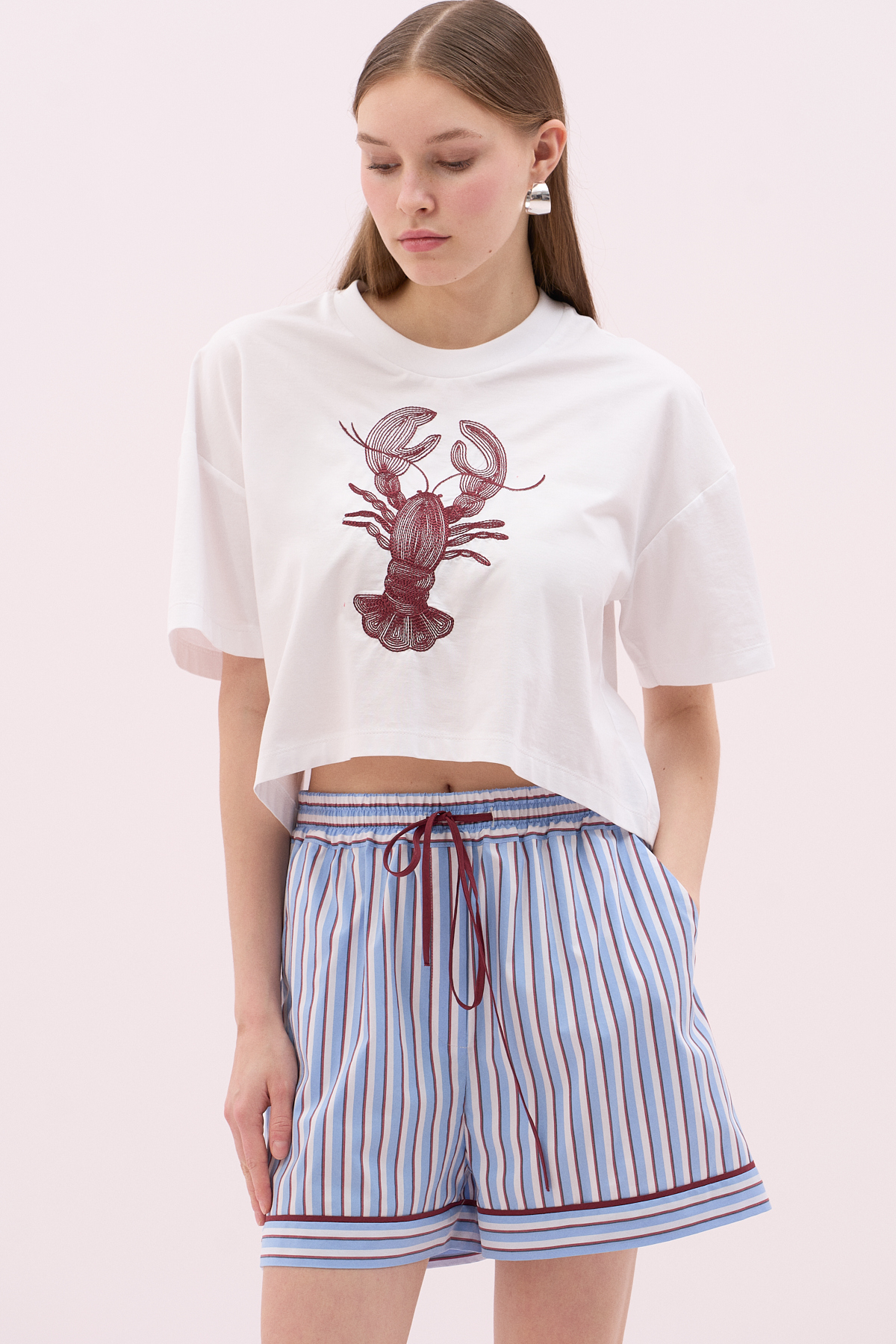 Istakoz Nakışlı Kısa Kol Bisiklet Yaka T-shirt Beyaz