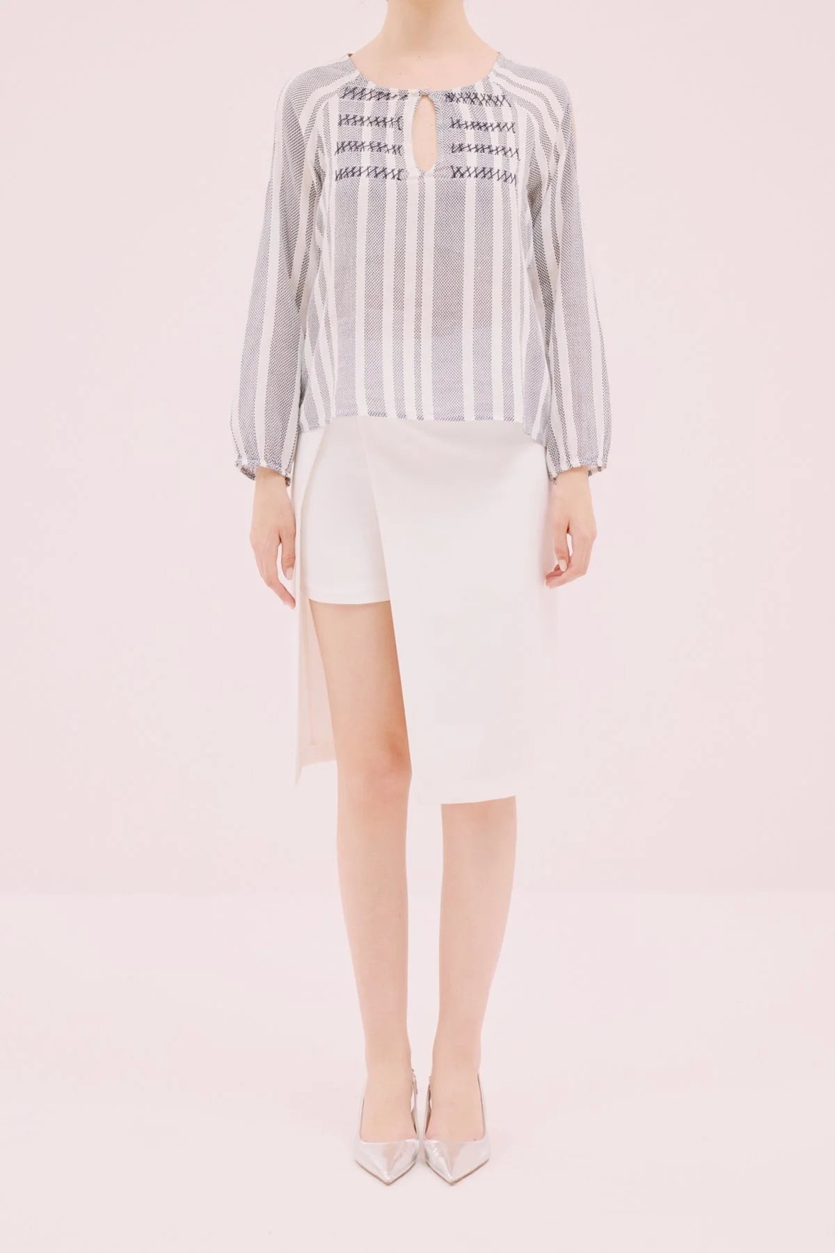 Arka Beli Bağlama Detaylı Bluz Standart Renk - 3