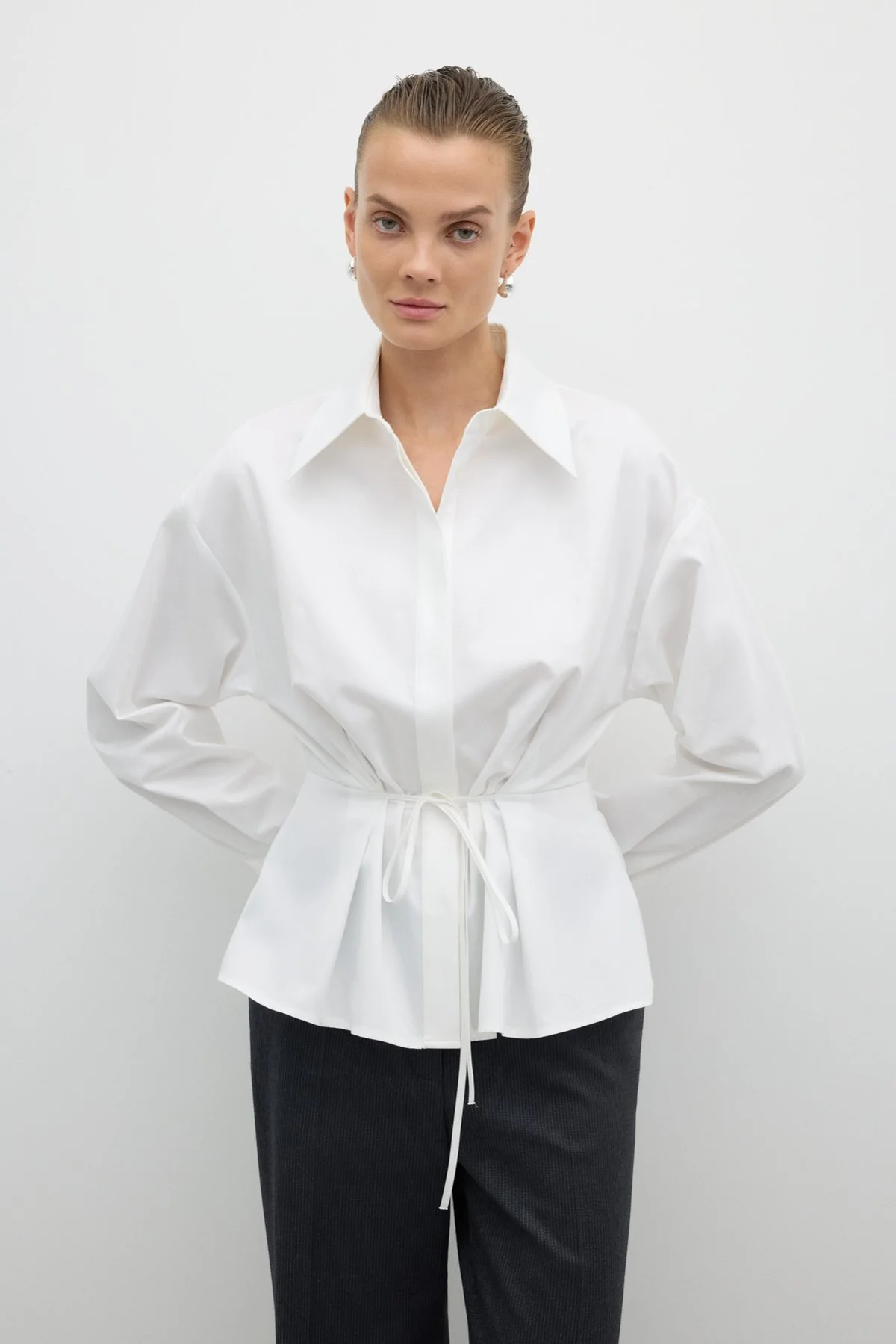 Beli Bağlama Detaylı Peplum Gömlek Beyaz - 1