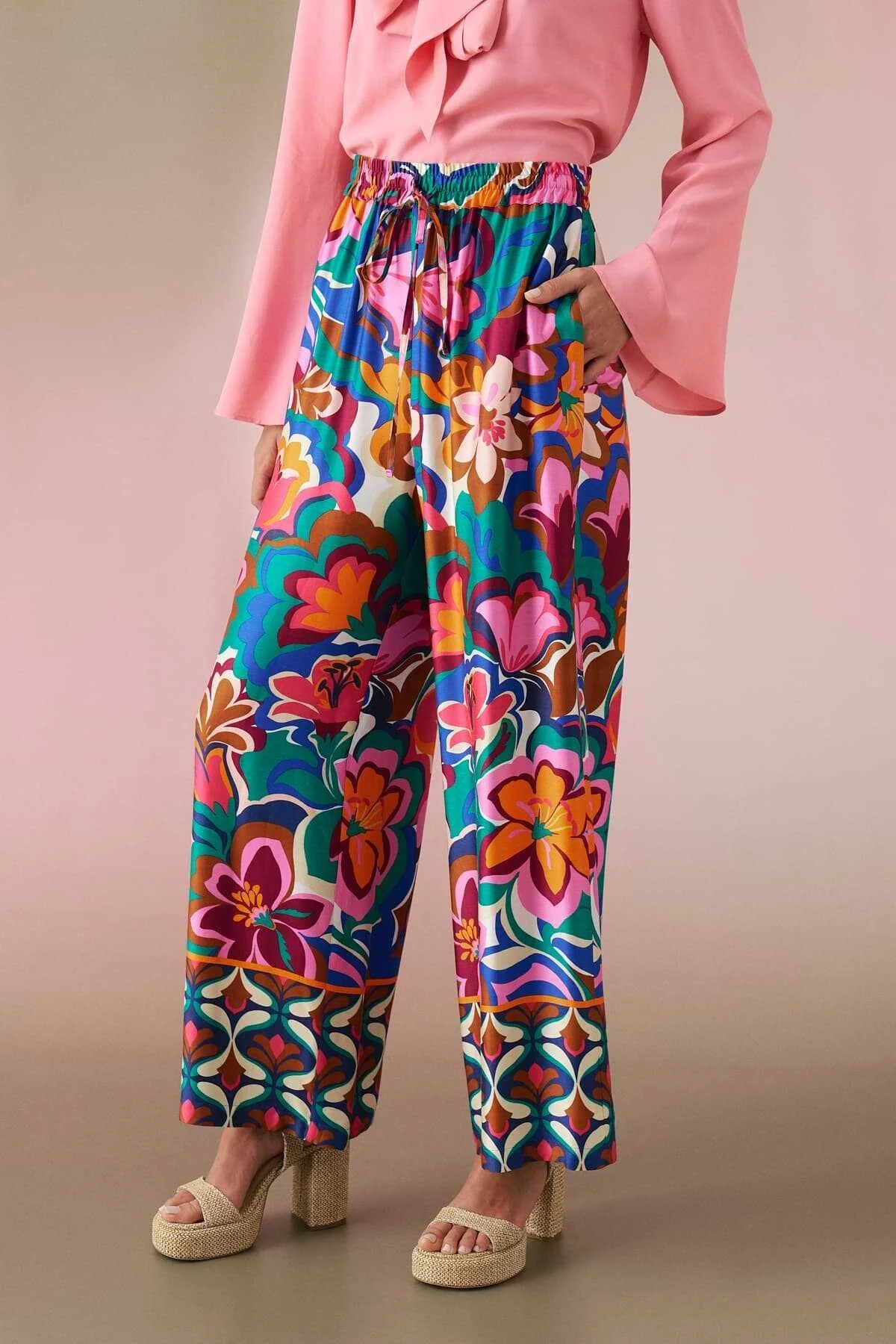 Beli Lastikli Geniş Paça Saten Pantolon Standart Renk - 3
