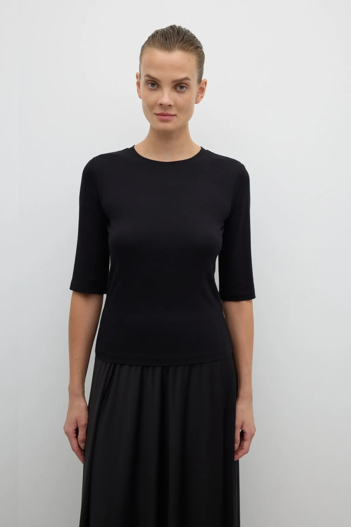 Bisiklet Yaka Ruvakar Kol Basic T-shirt Siyah - 1