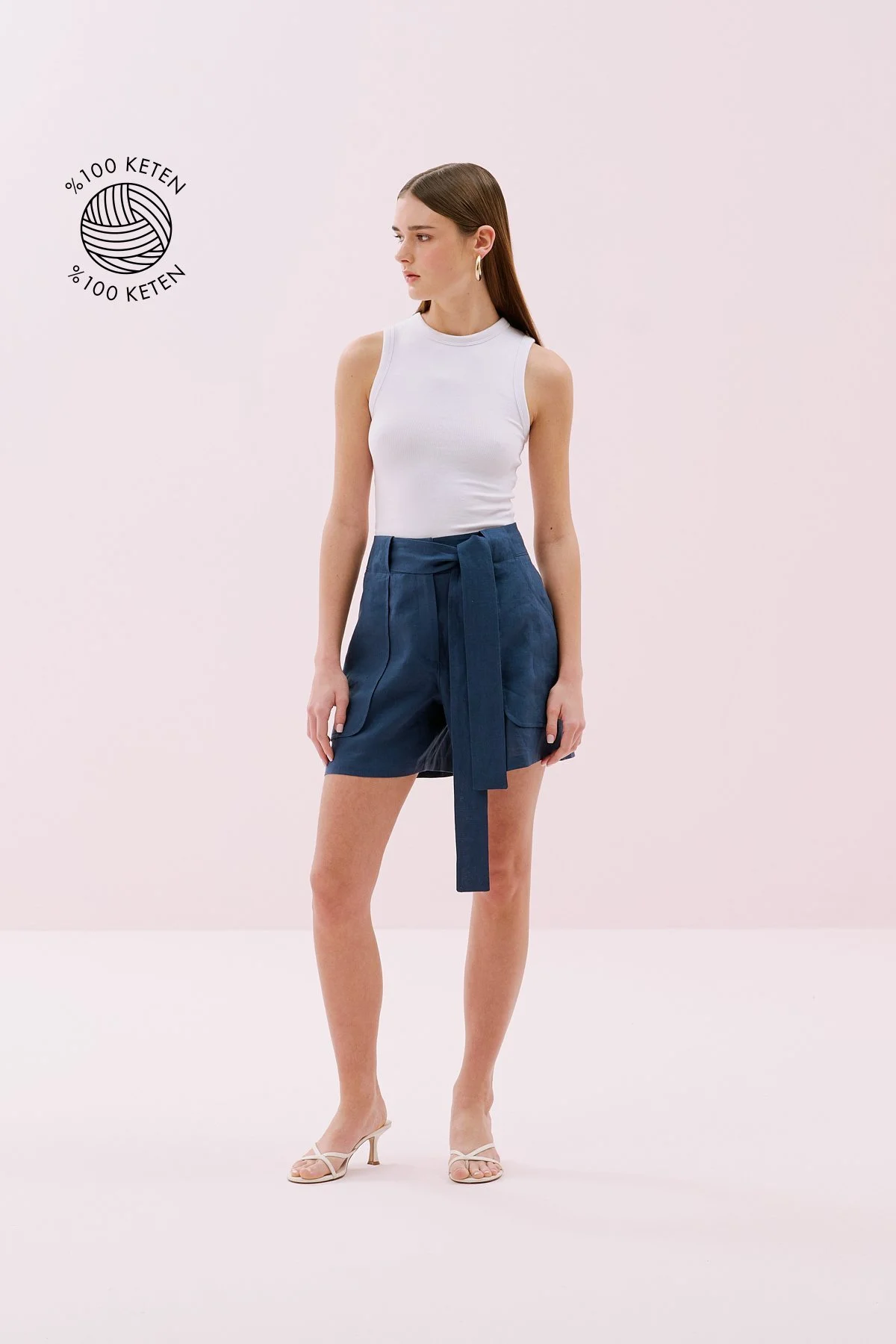 Cep Detaylı Beli Kemerli Keten Şort Lacivert - 1