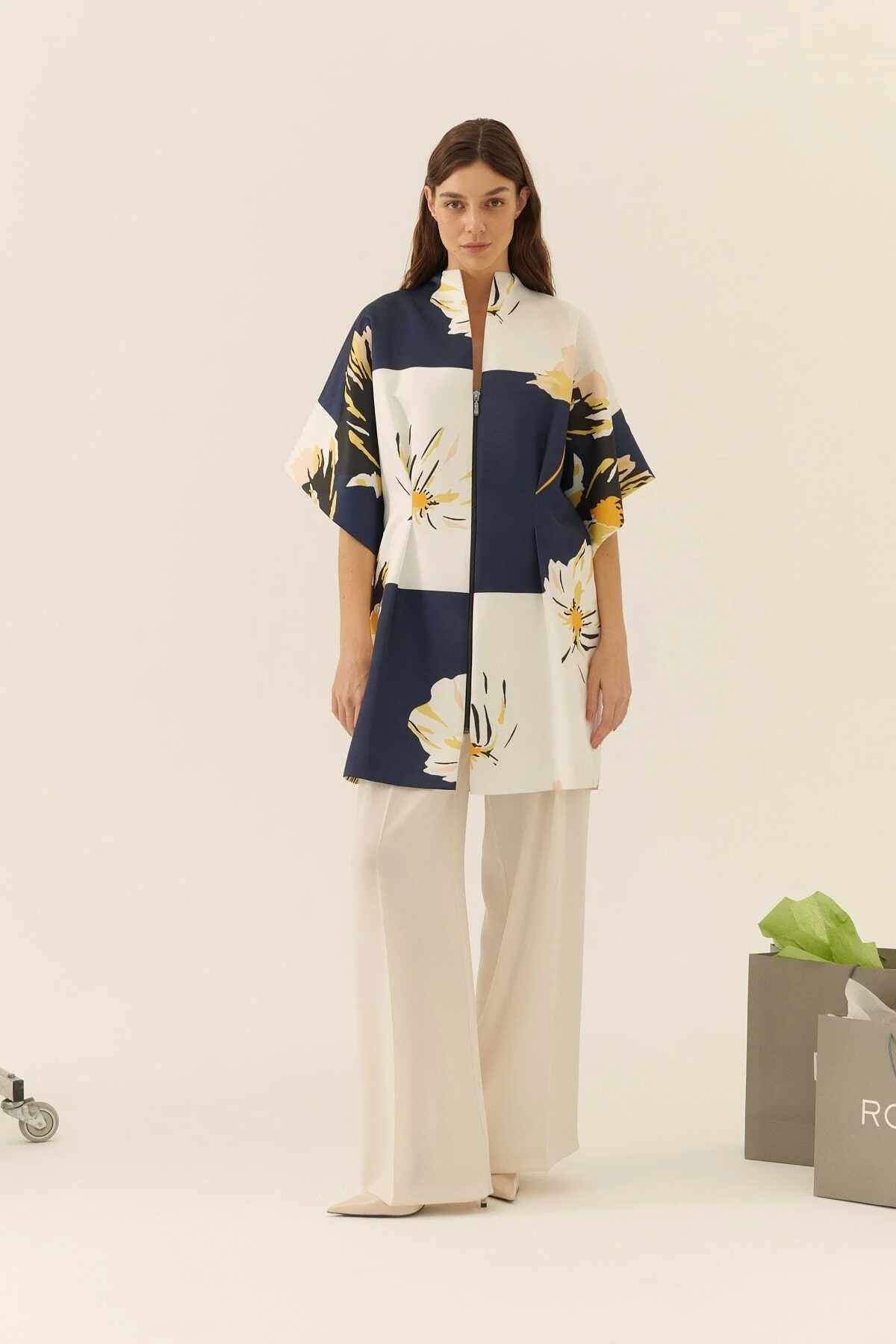  Çiçek Desenli Kap Standart Renk - 1