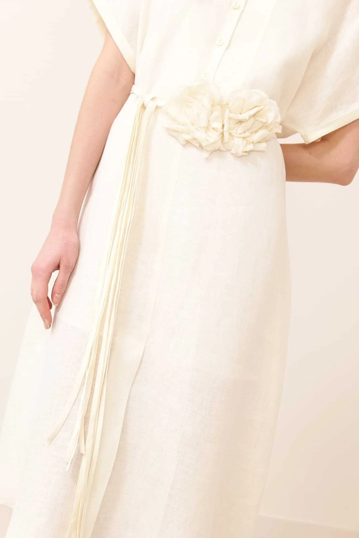 Çiçek Figürlü Kemer Bej - 2