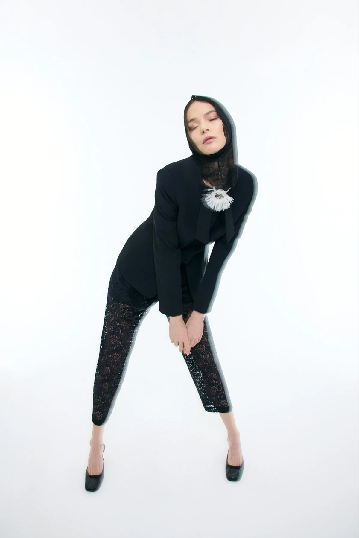 Çıkarılabilir Broş Detaylı Bele Oturan Çift Cepli Ceket Siyah - 4