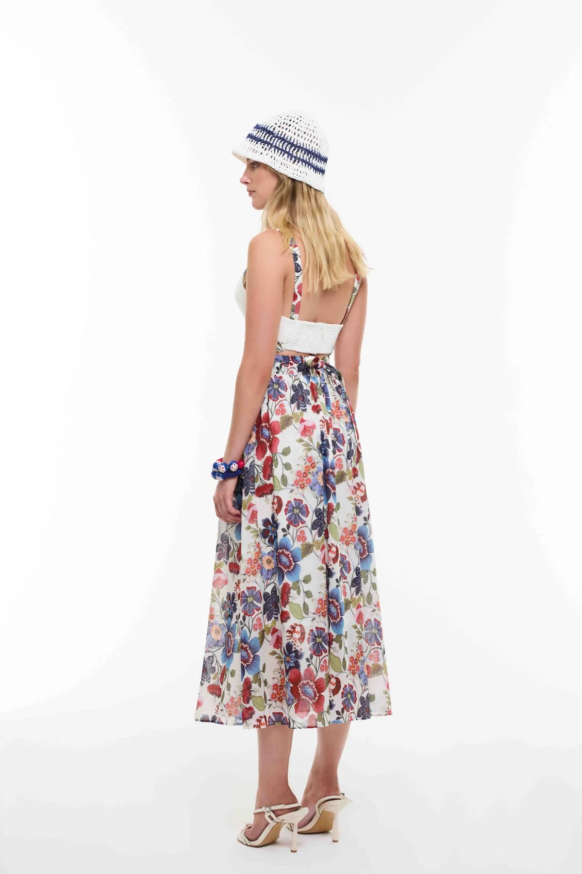 Desenli Belden Bağlamalı Büstiyer Beyaz - 4