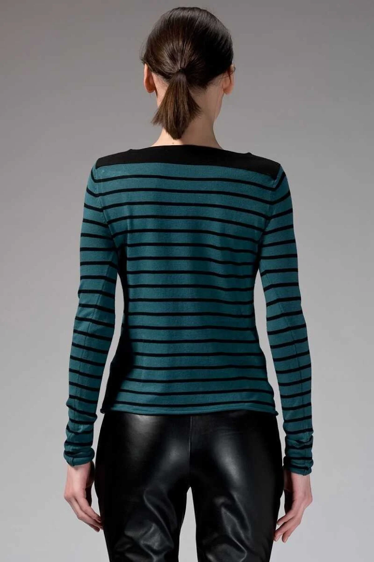  Detaylı Çizgili Triko Siyah - 2