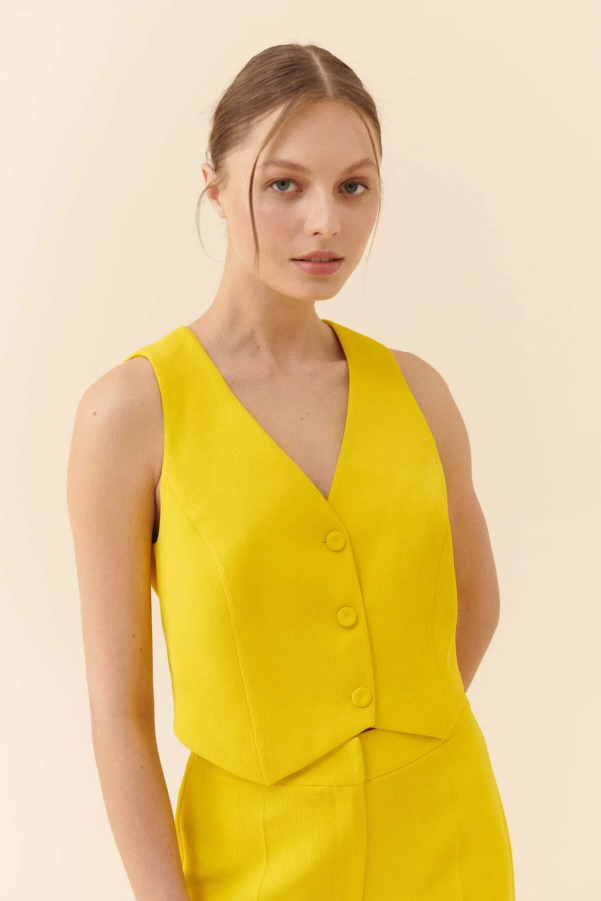  Düğmeli Krep Yelek Sarı - 1