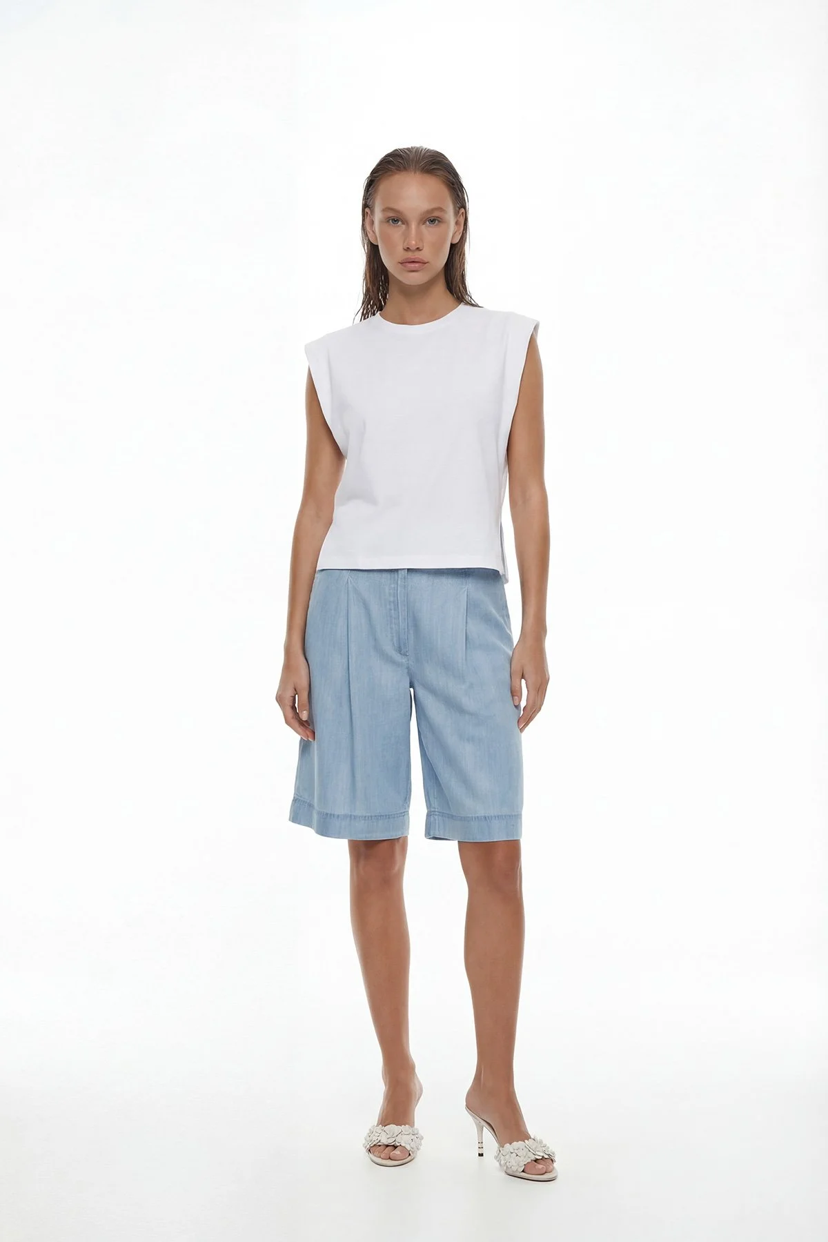 Düşük Omuz Ribana Yakalı Örme T-shirt Beyaz - 3