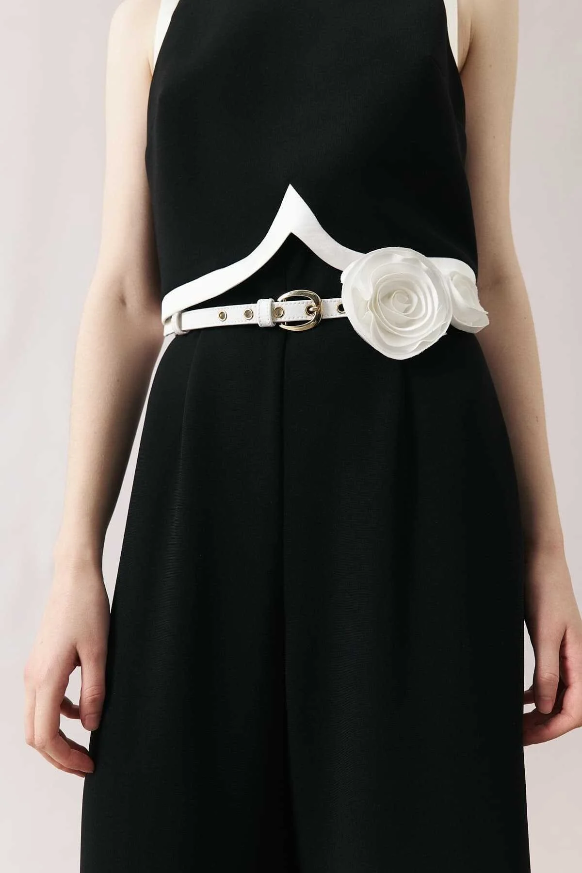 Gül Detaylı Kemer Beyaz - 2