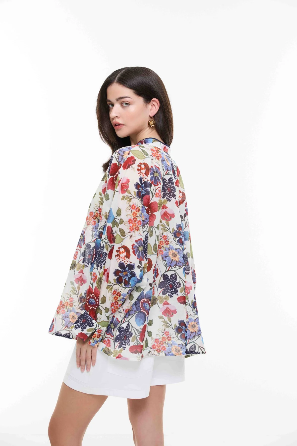 Hakim Yaka Önü Pileli Bluz Standart Renk - 4