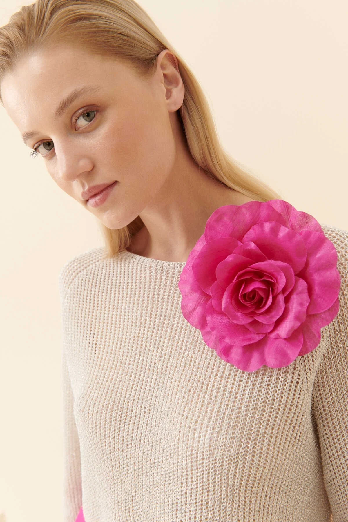 İri Çiçekli Broş Standart Renk - 1