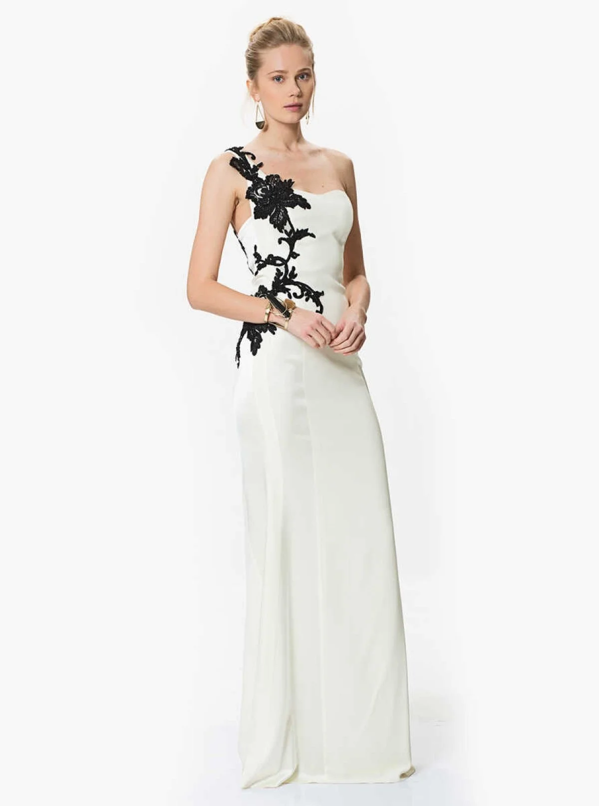 İşlemeli Tek Omuz Nikah Elbisesi Krem - 1