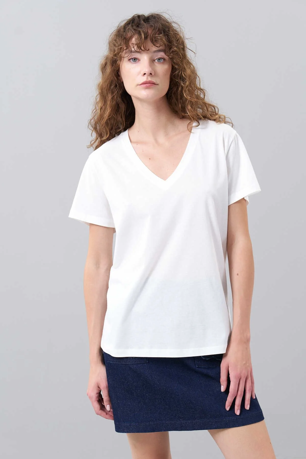 Basic V Yaka T-shirt Beyaz - 1