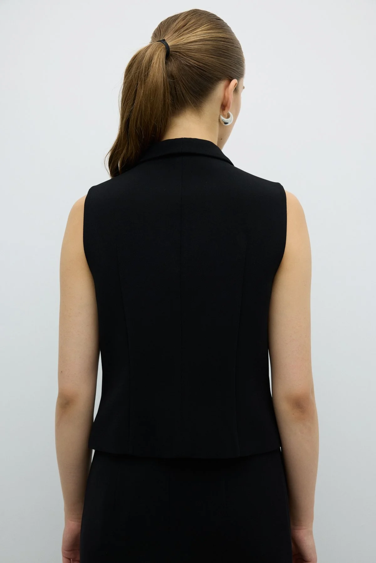 V Yaka Düğmeli Yelek Siyah - 2