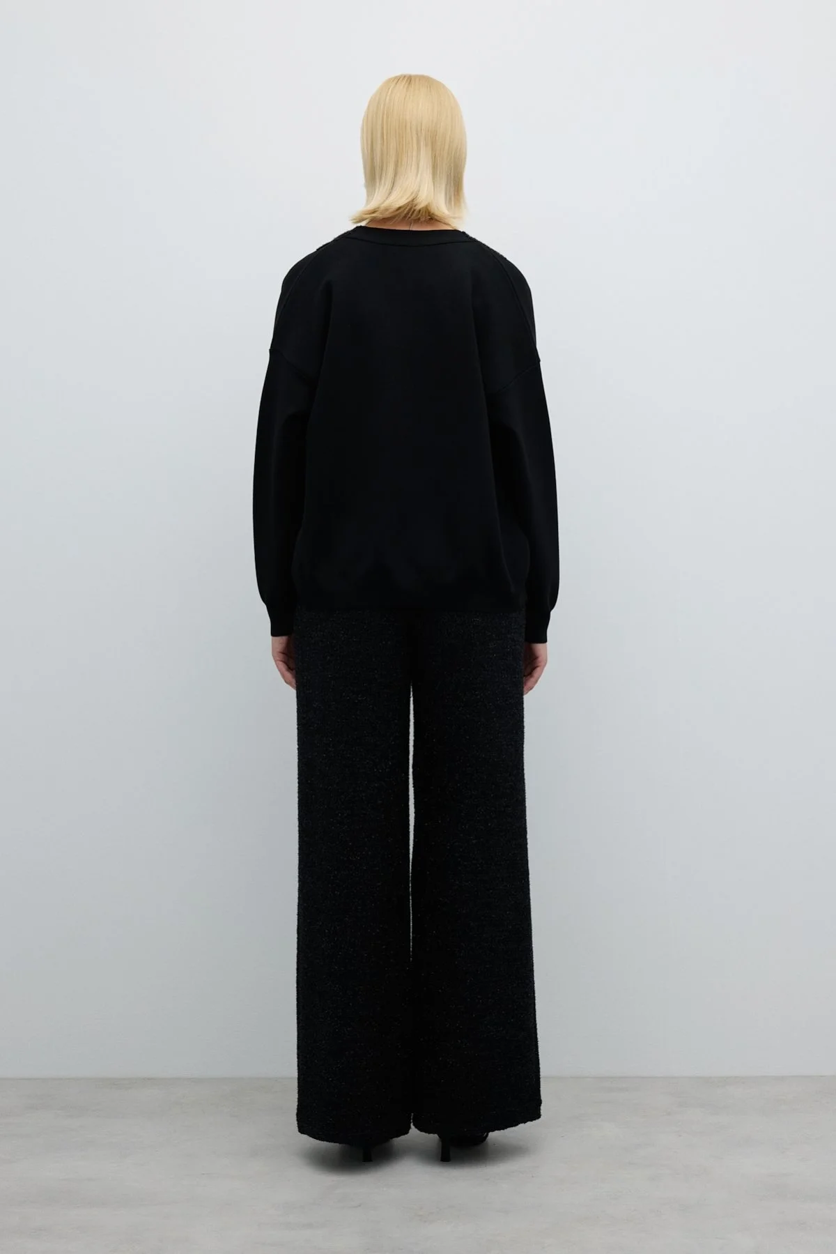 İşleme Detaylı Triko Hırka Siyah - 2