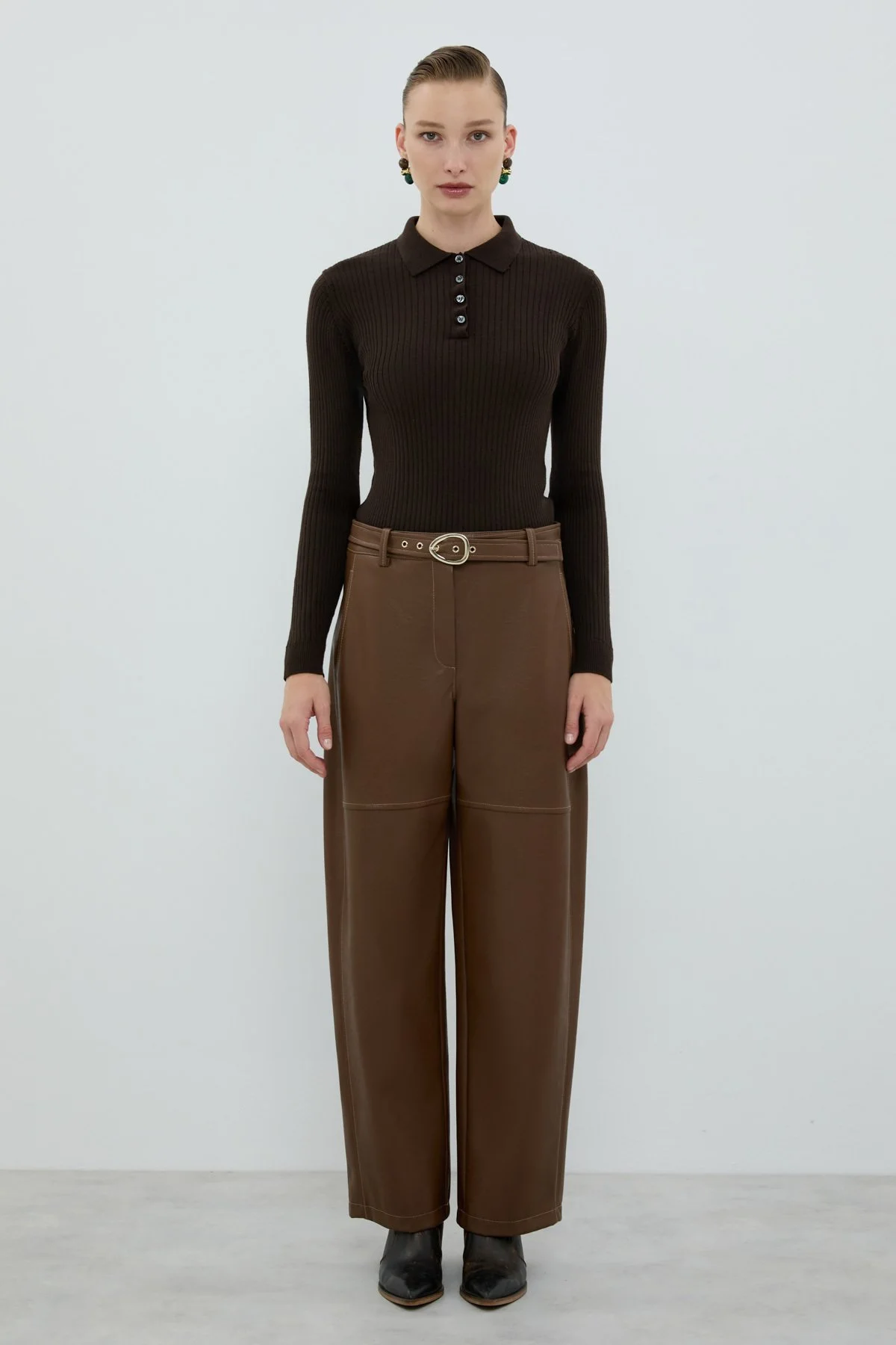 Beli Kemerli Düz Paça Pantolon Kahve - 1