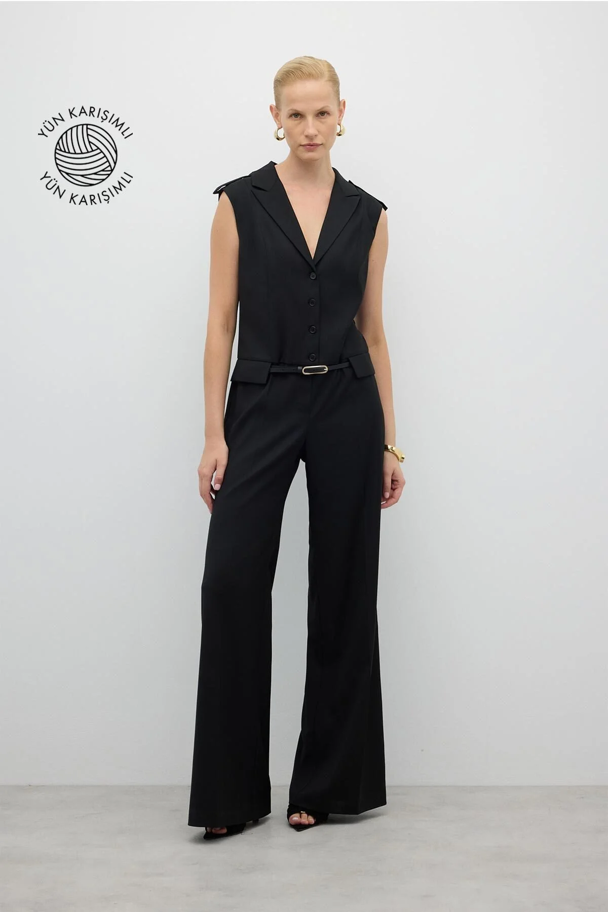 Çıkarılabilir Kemer Detaylı Geniş Paça Tulum Siyah - 1