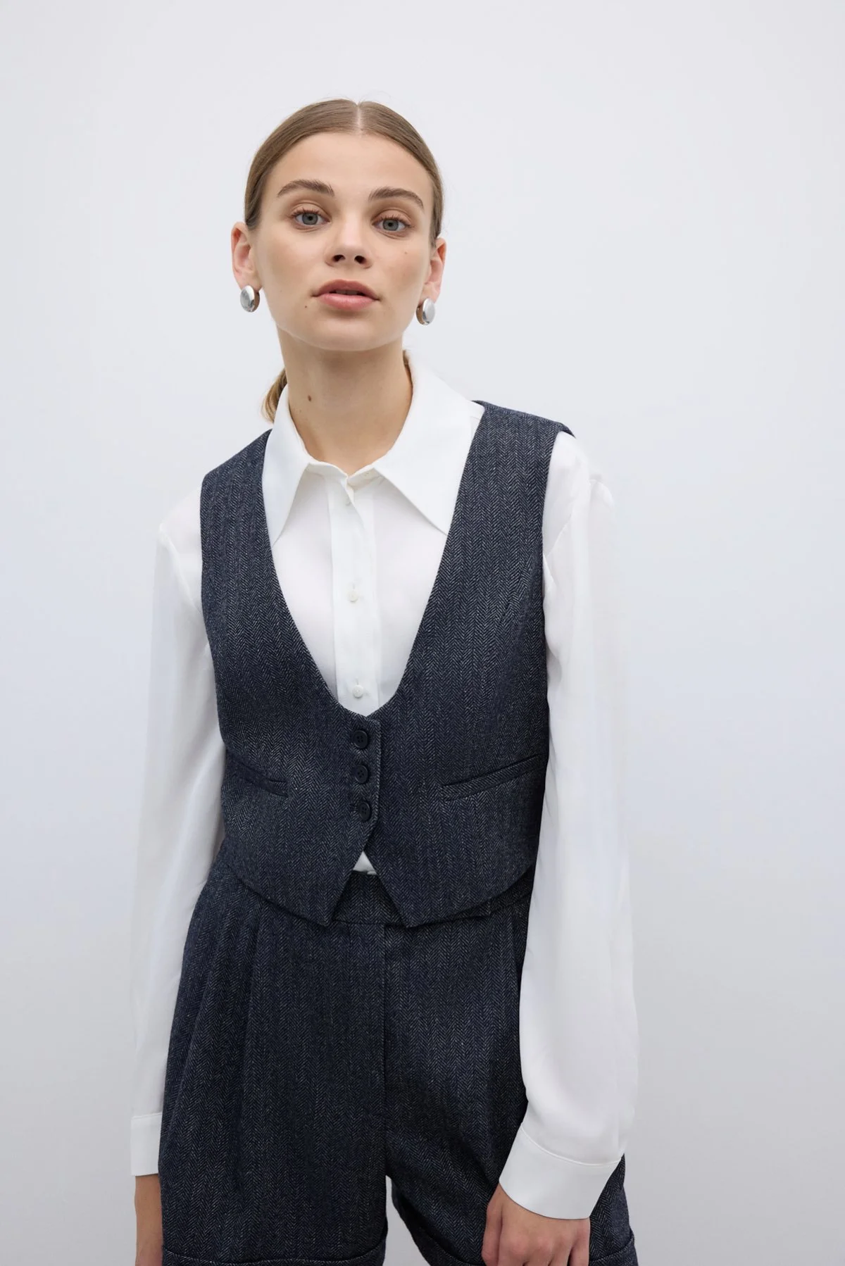 Yün Karışımlı U Yaka Önü Düğmeli Yelek Lacivert - 1