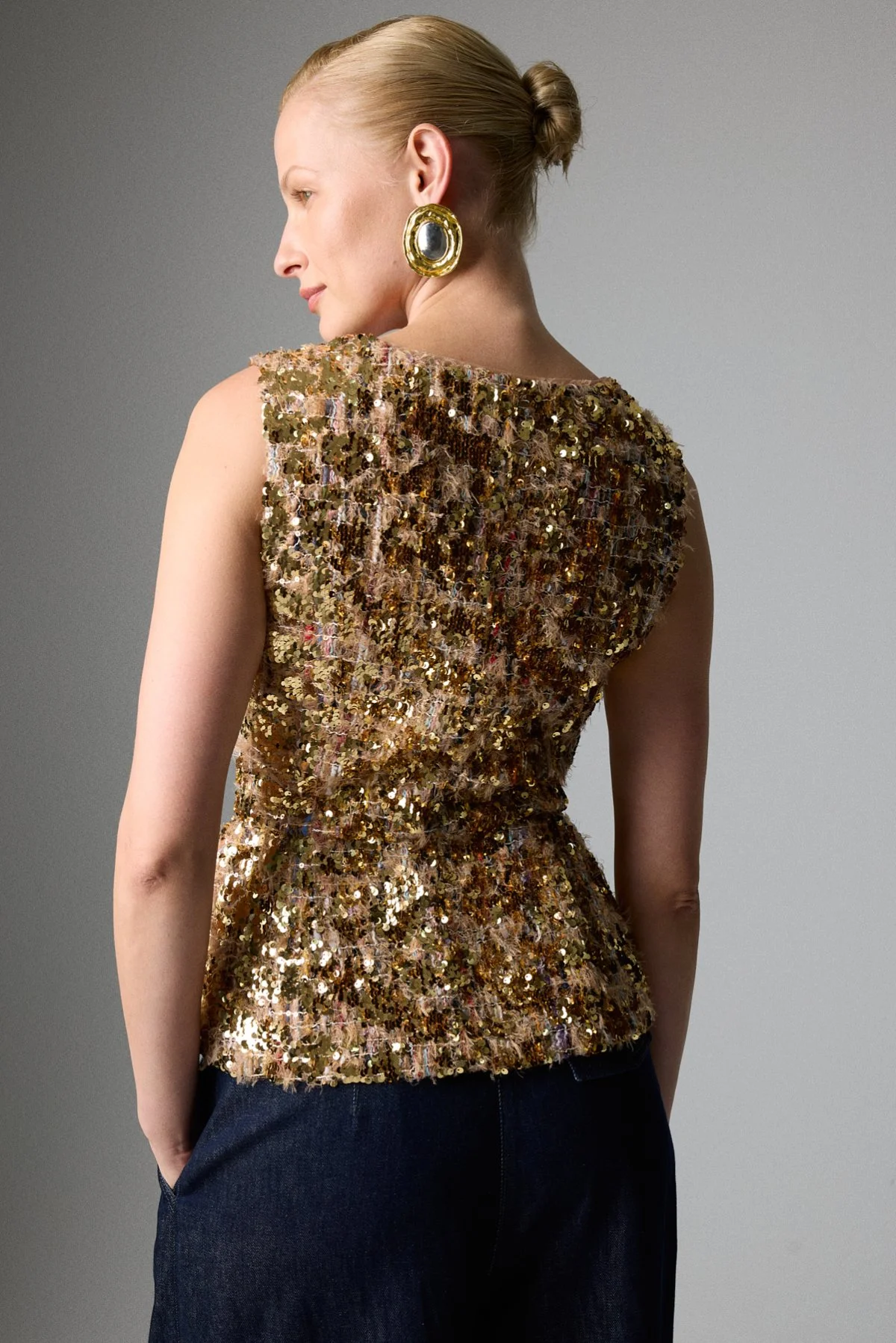 Bele Oturan Kare Yaka Payetli Yelek Gold - 2