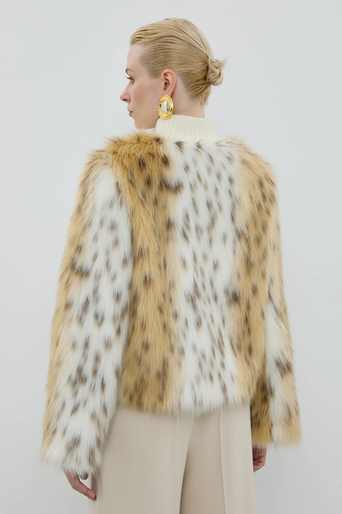 Ribana Yakalı Fermuarlı Kürk Mont Standart Renk - 3