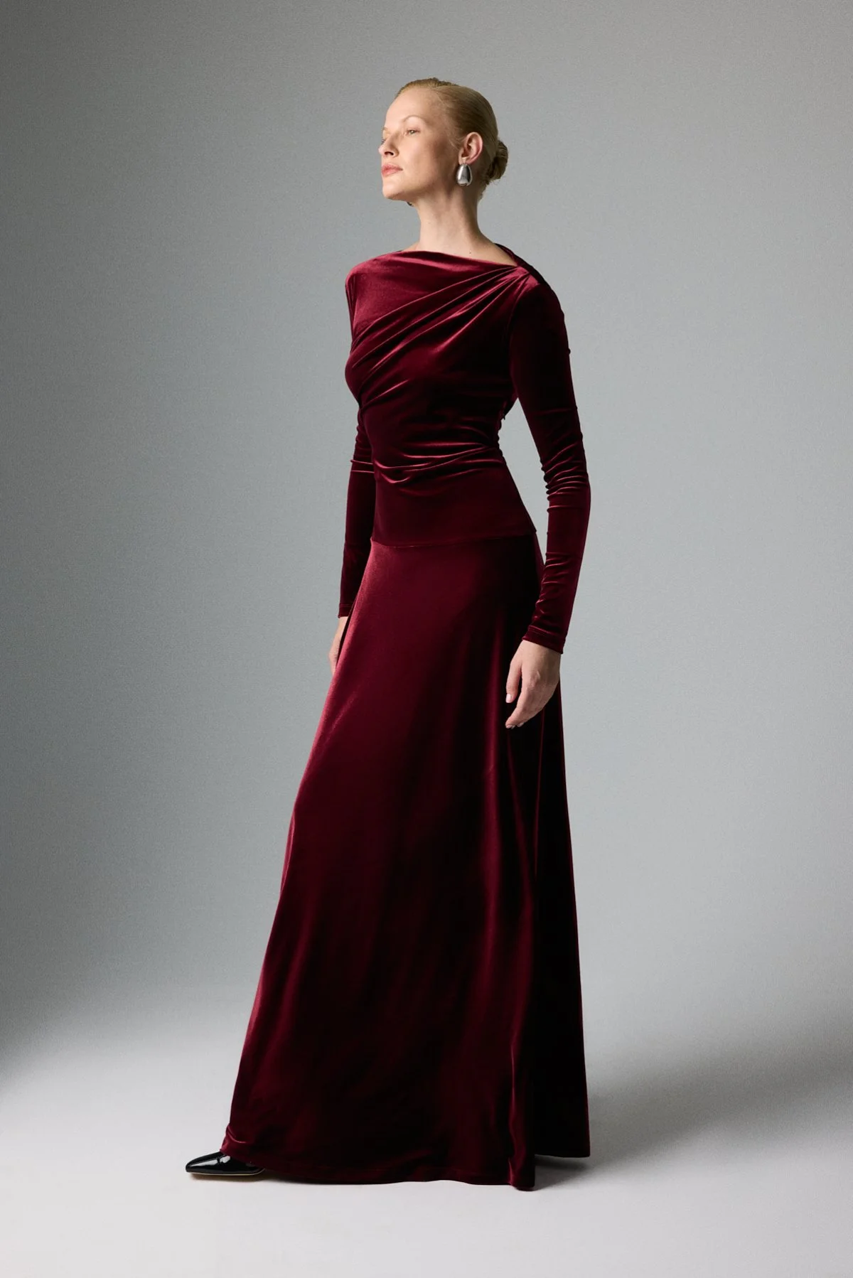 Kadife Drape Detaylı Uzun Kol Maksi Elbise Bordo - 3