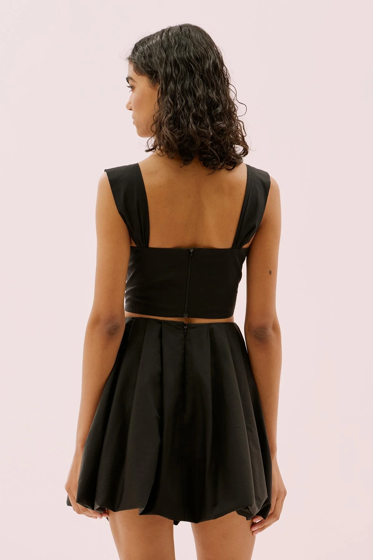 Kare Yaka Detaylı Nervür Detaylı Büstiyer Siyah - 2