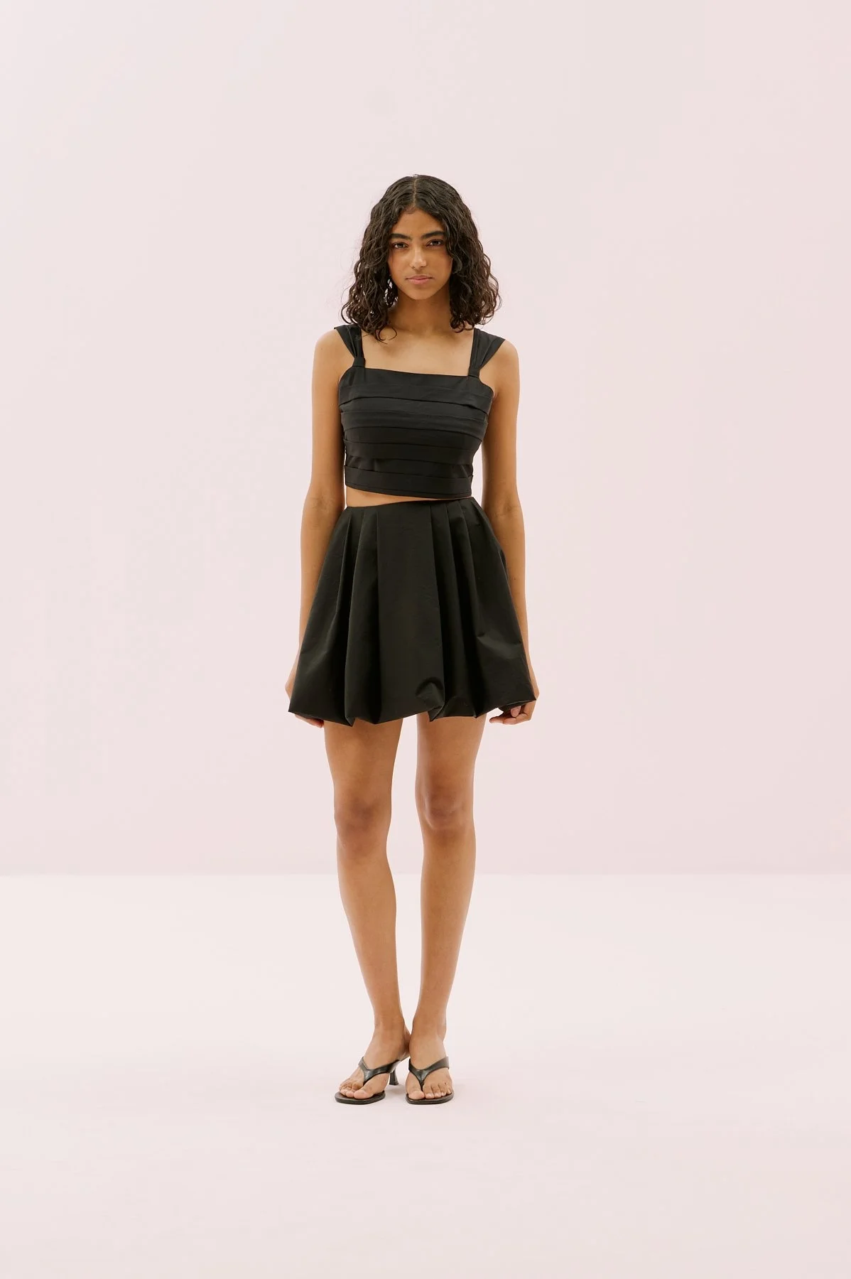 Kare Yaka Detaylı Nervür Detaylı Büstiyer Siyah - 4