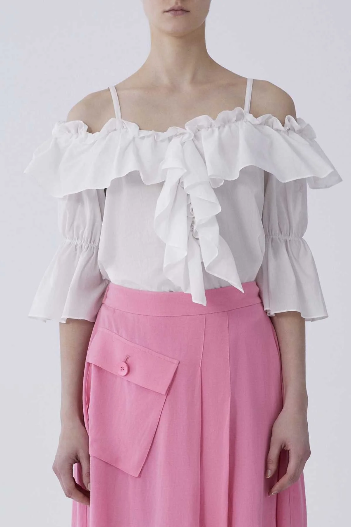 Kayık Yaka Fırfırlı Bluz Beyaz - 1