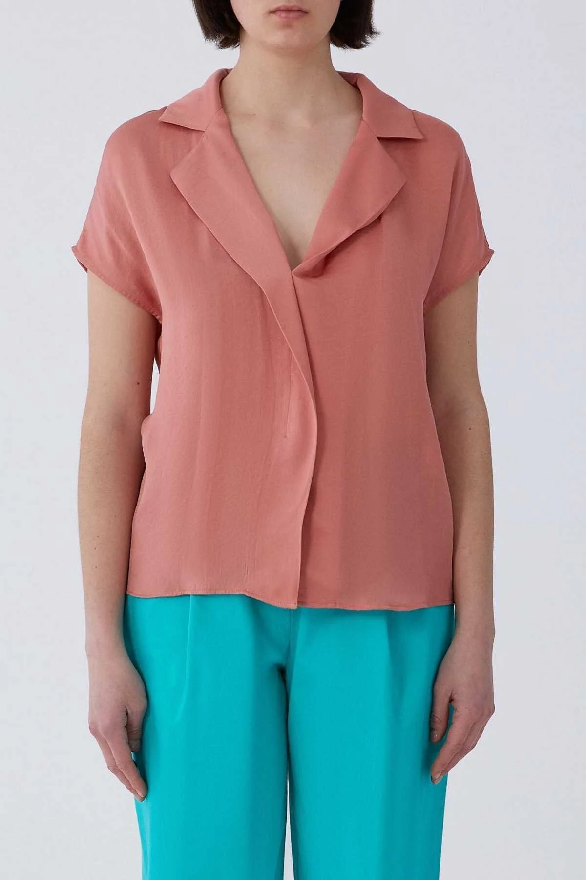 Kısa Kol Sırt Detaylı Bluz Pembe - 1