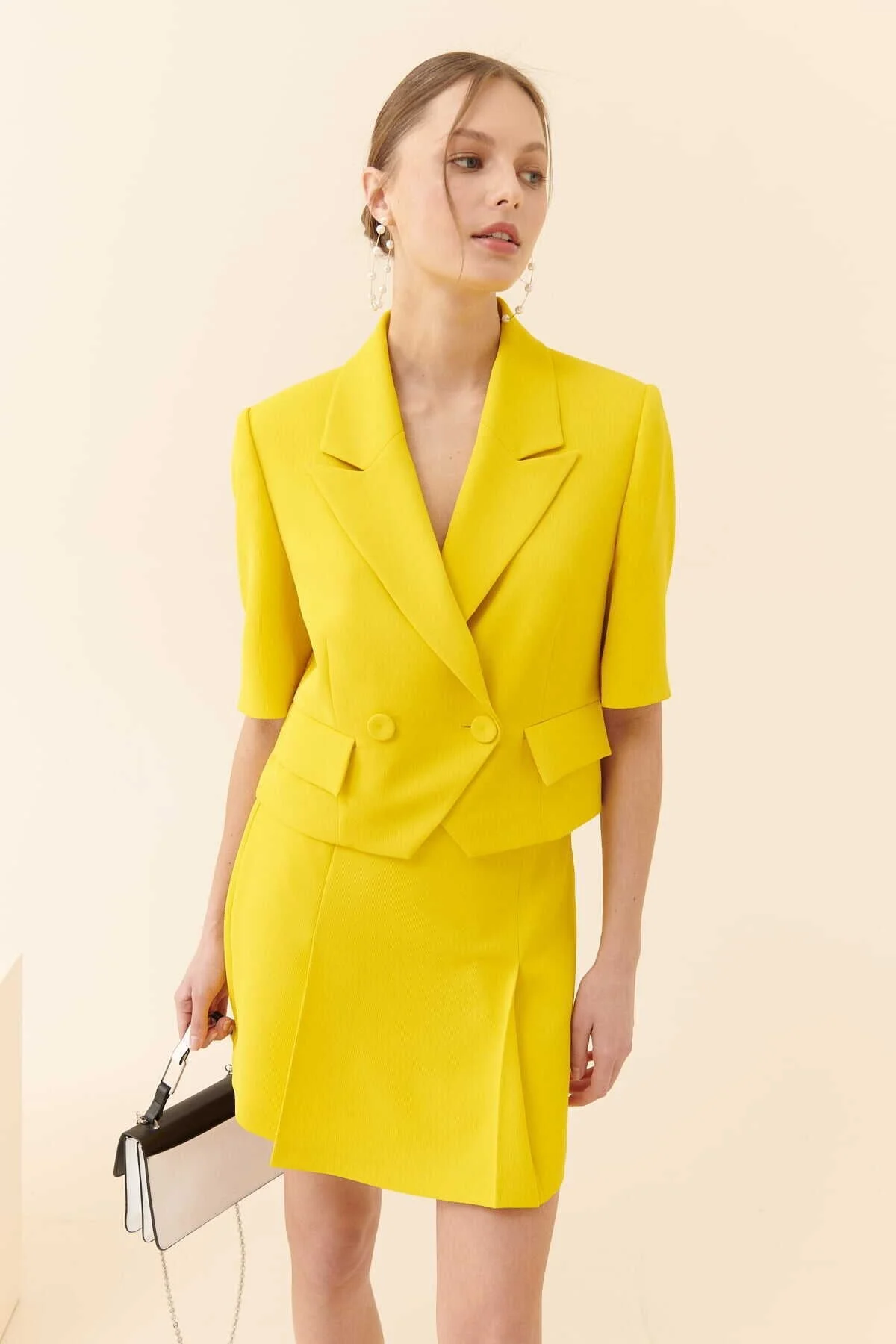  Kısa Kollu Mini Krep Kadın Ceket Sarı - 1
