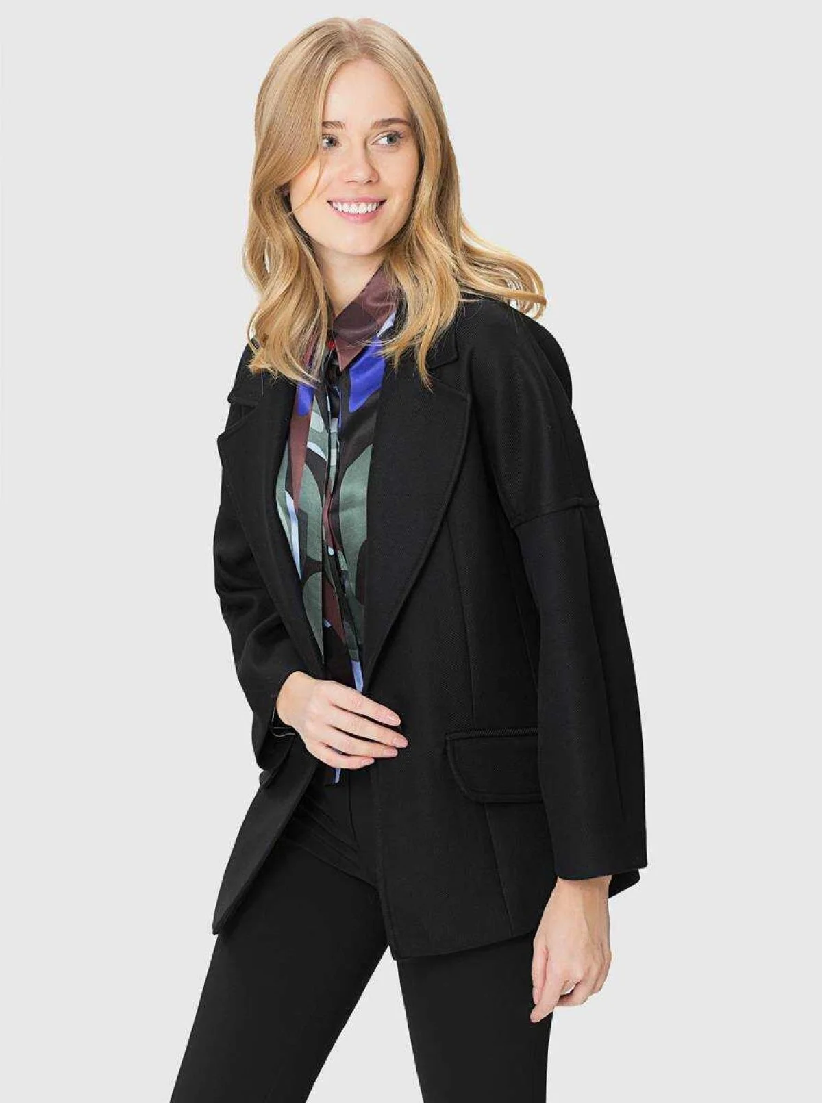  Kolları Geniş Cep Detaylı Kap Siyah - 1