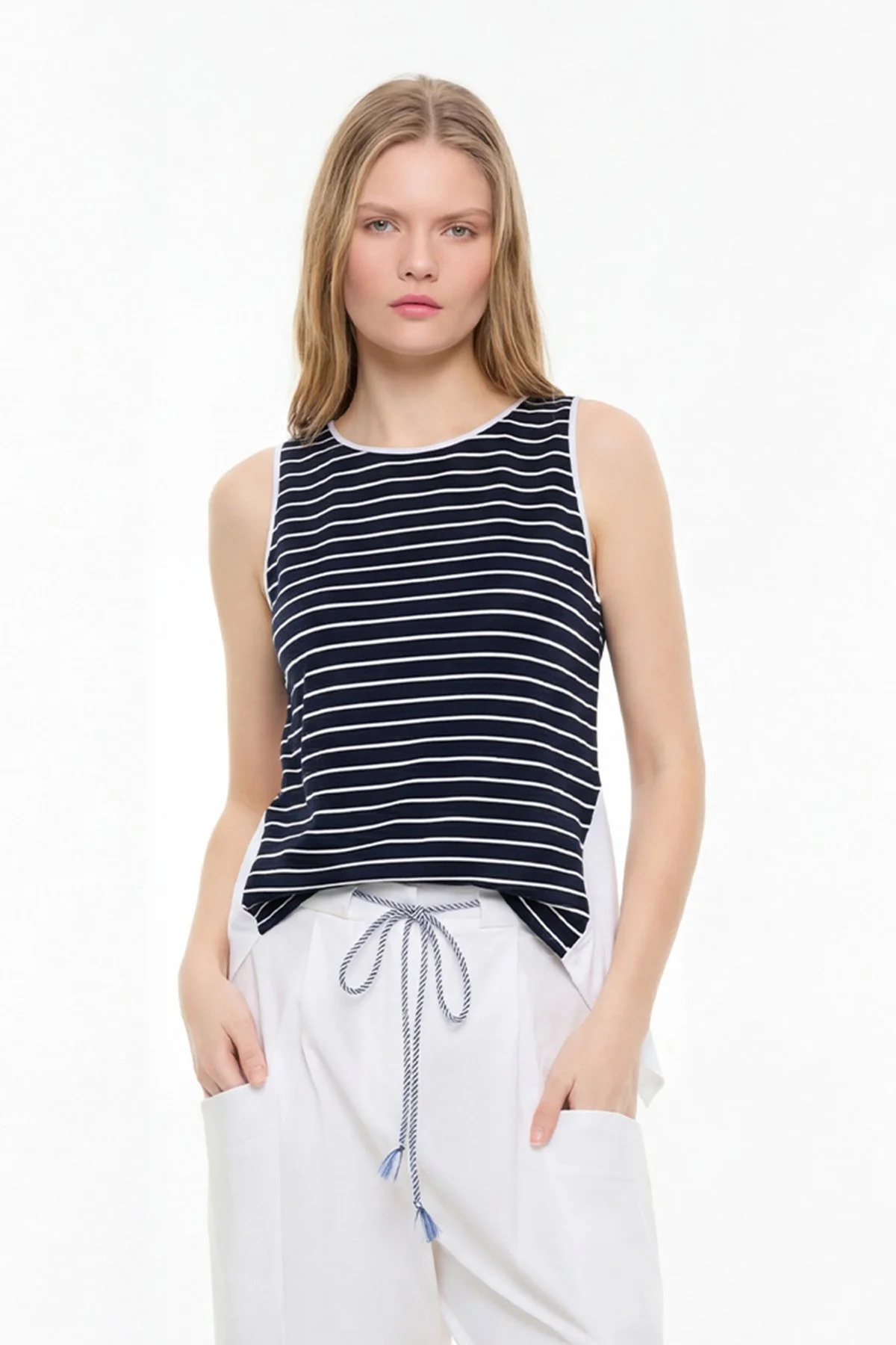 Plise Detaylı Bluz Lacivert - Beyaz - 3