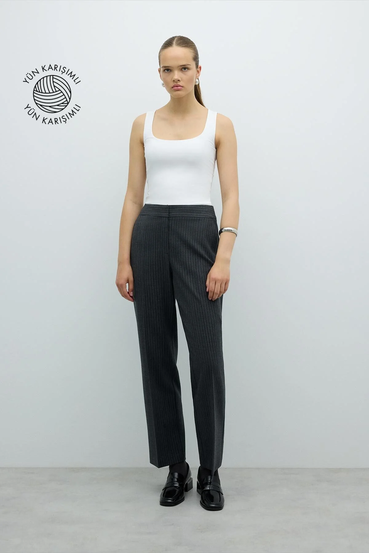 Lurex Çizgili Düz Paça Pantolon Gri - 1