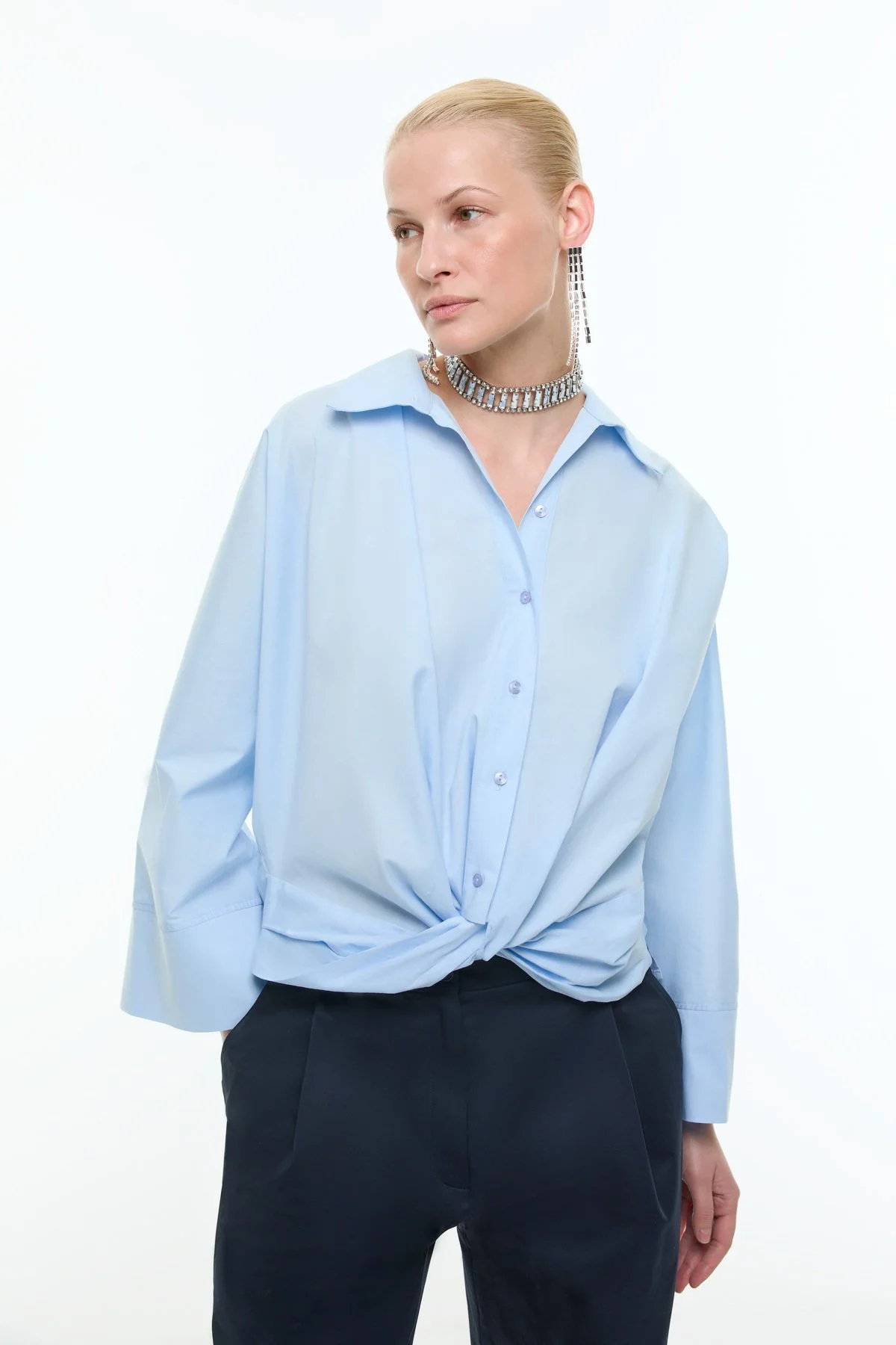 Düğüm Görünümlü Manşet Detaylı Gömlek Mavi - 1