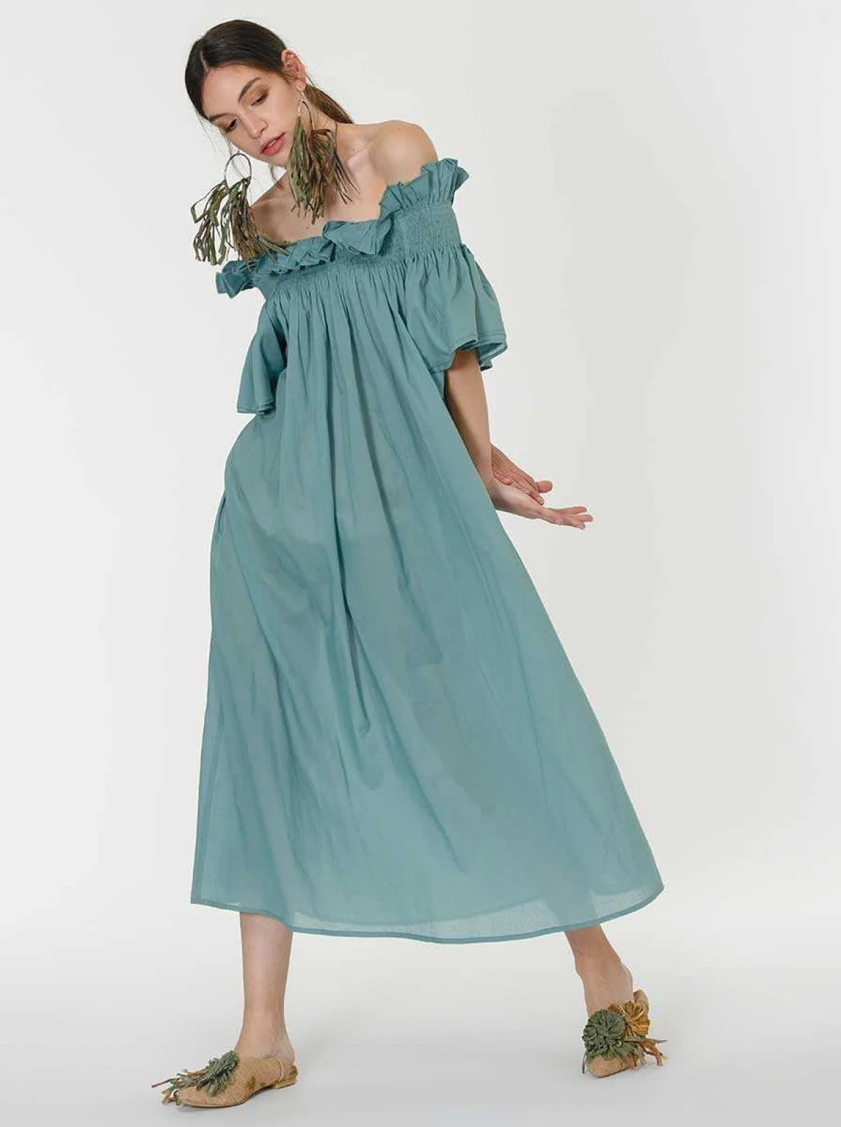 Omuzu Açık Volanlı Uzun Elbise Standart Renk - 3