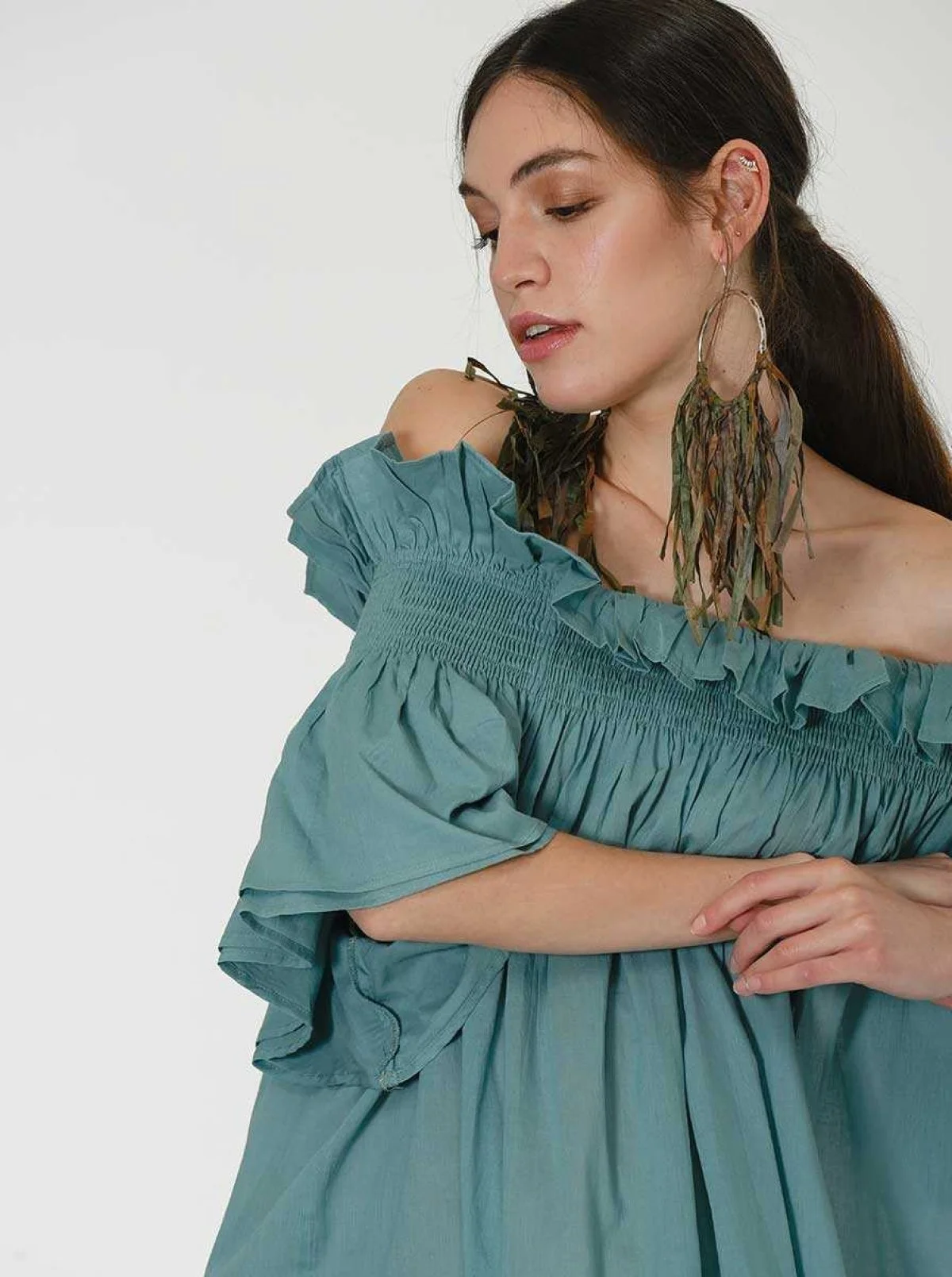 Omuzu Açık Volanlı Uzun Elbise Standart Renk - 4