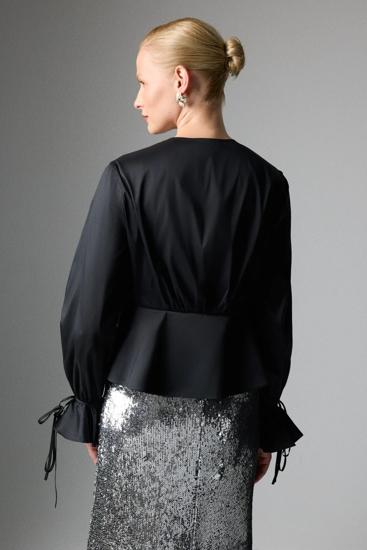 Önü Bağlamalı Uzun Kol Tafta Bluz Siyah - 2