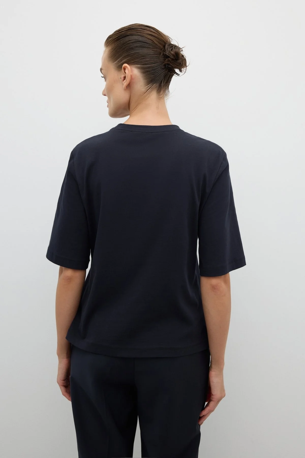 Önü Payet Nakışlı Bisiklet Yaka T-shirt Lacivert - 2