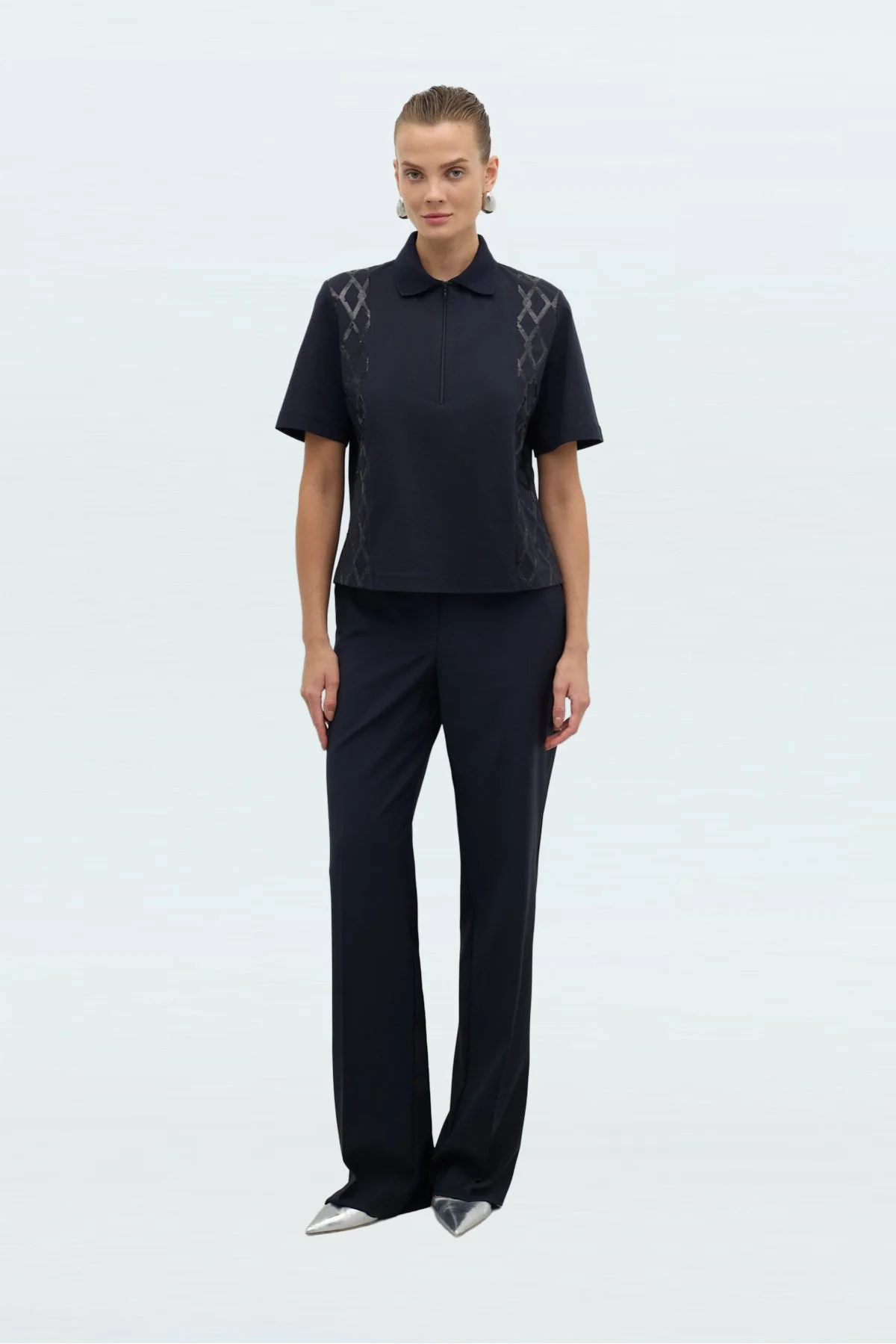 Önü Payet Nakışlı Polo Yaka T-shirt Lacivert - 2