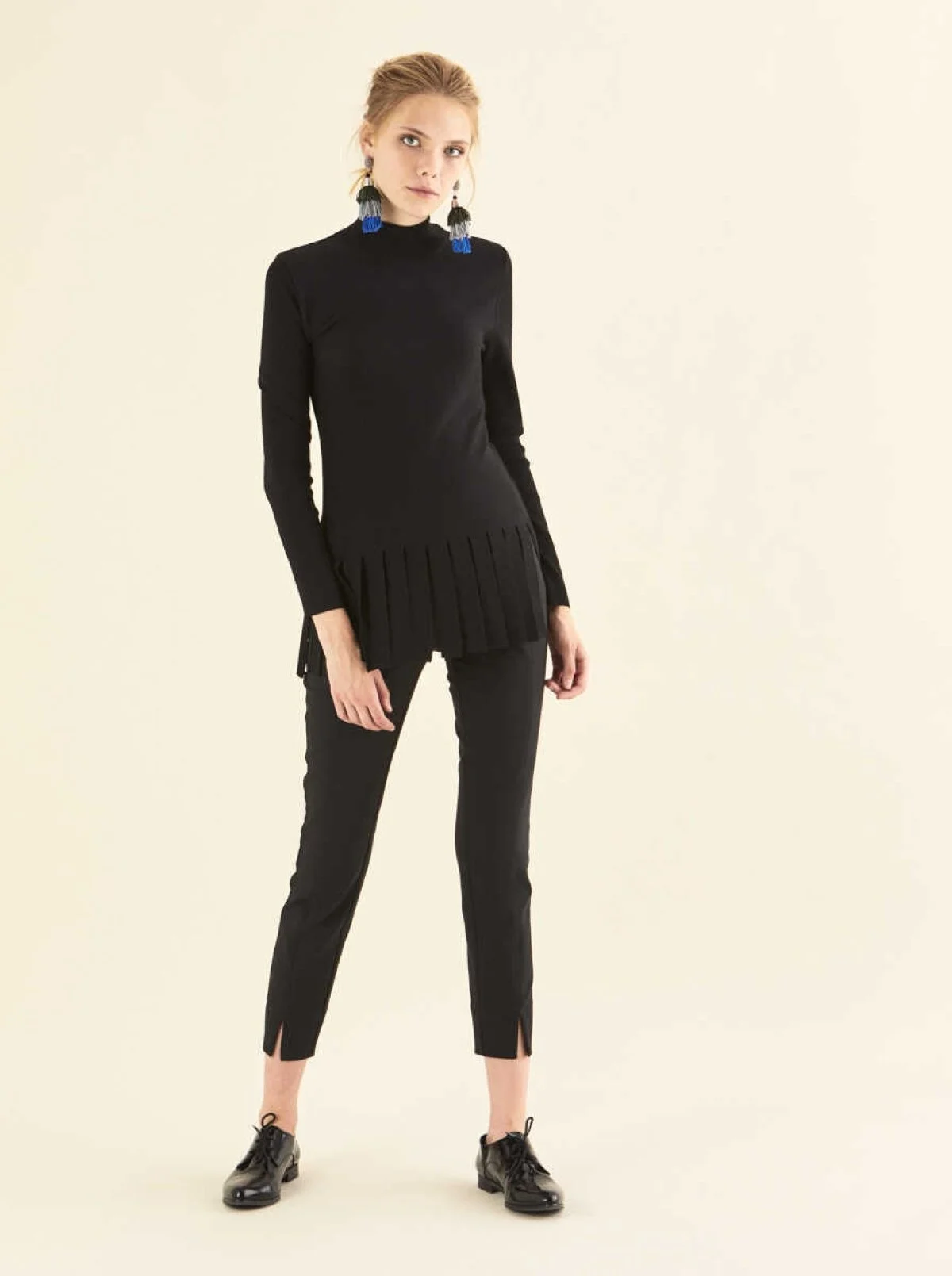  Parçalı Detaylı Triko Siyah - 1