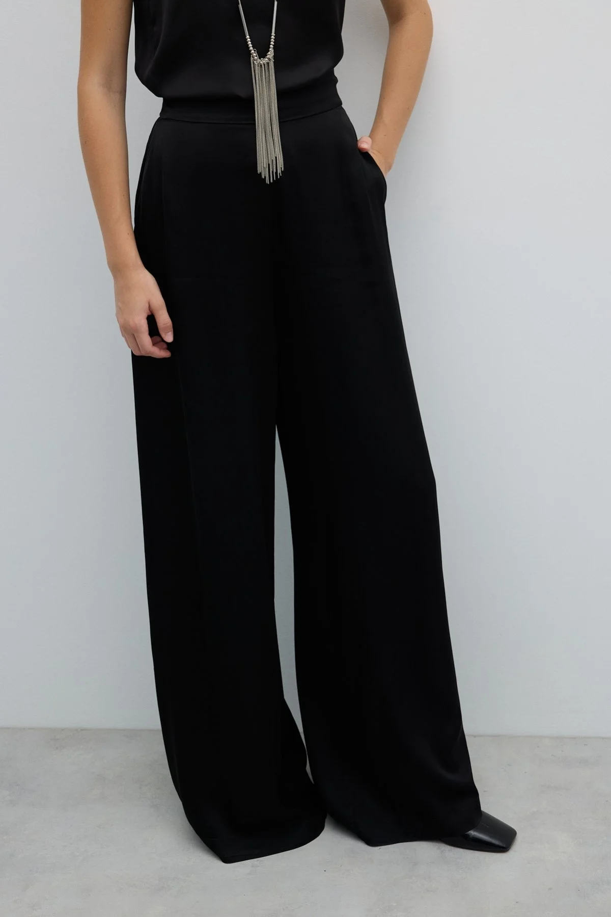 Saten Geniş Paça Pantolon Siyah - 4