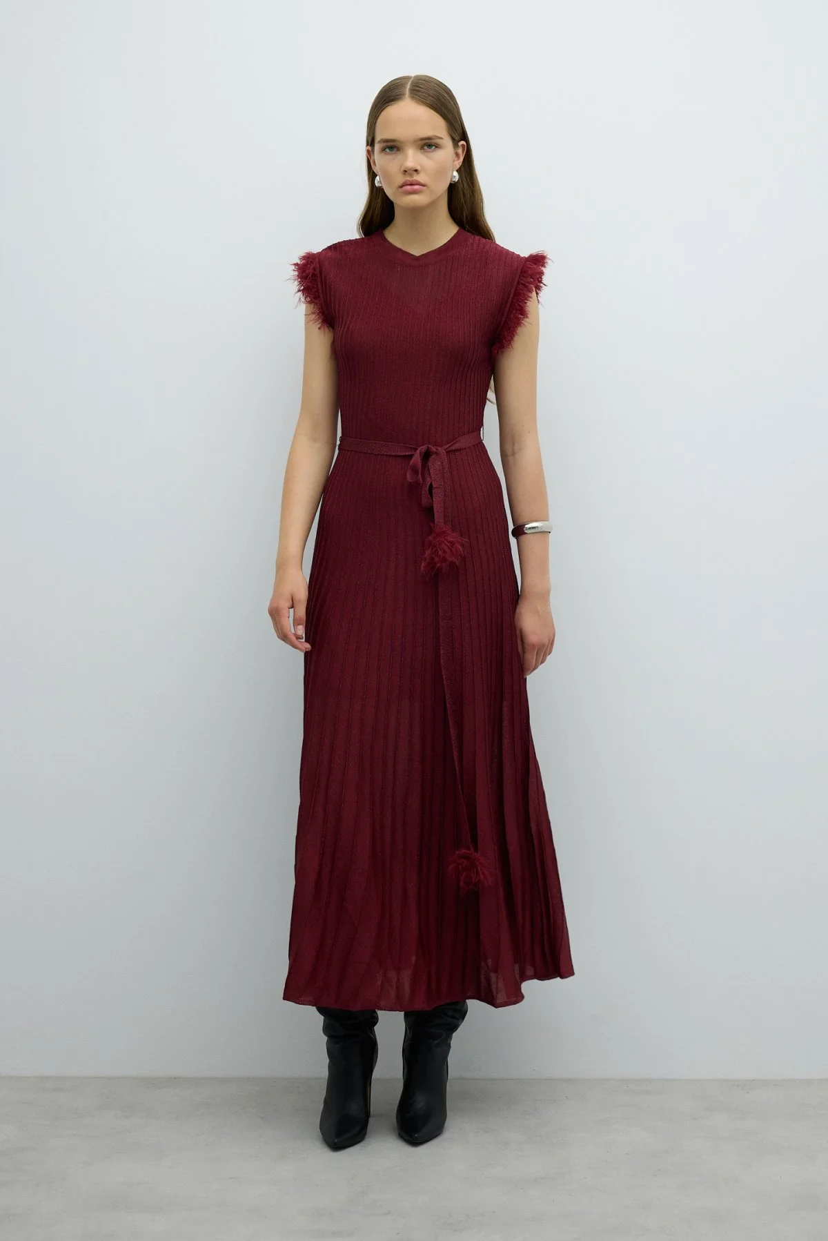 Sırt Dekolteli Beli Bağlama Detaylı Triko Elbise Bordo - 1