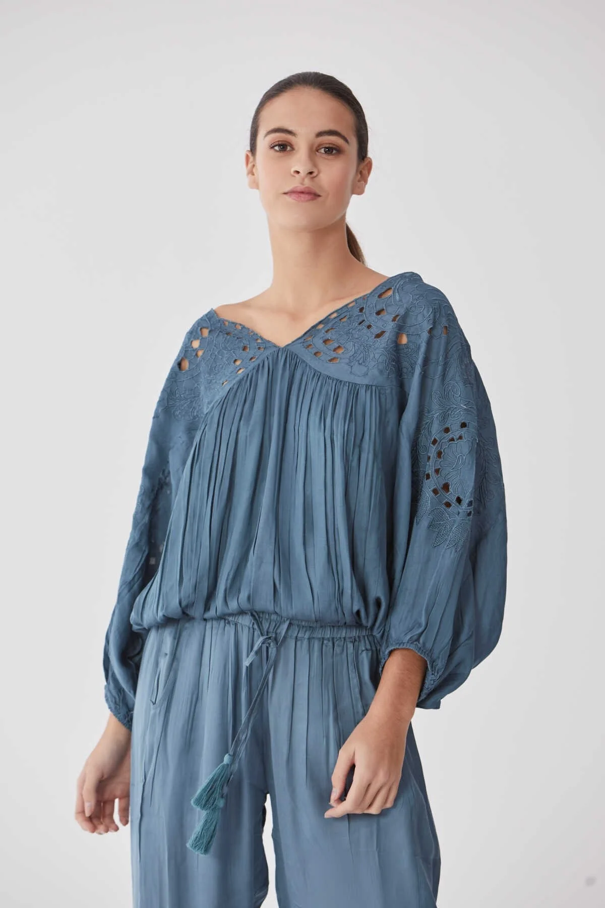 Sırt Detaylı Pilili Bluz Standart Renk - 3