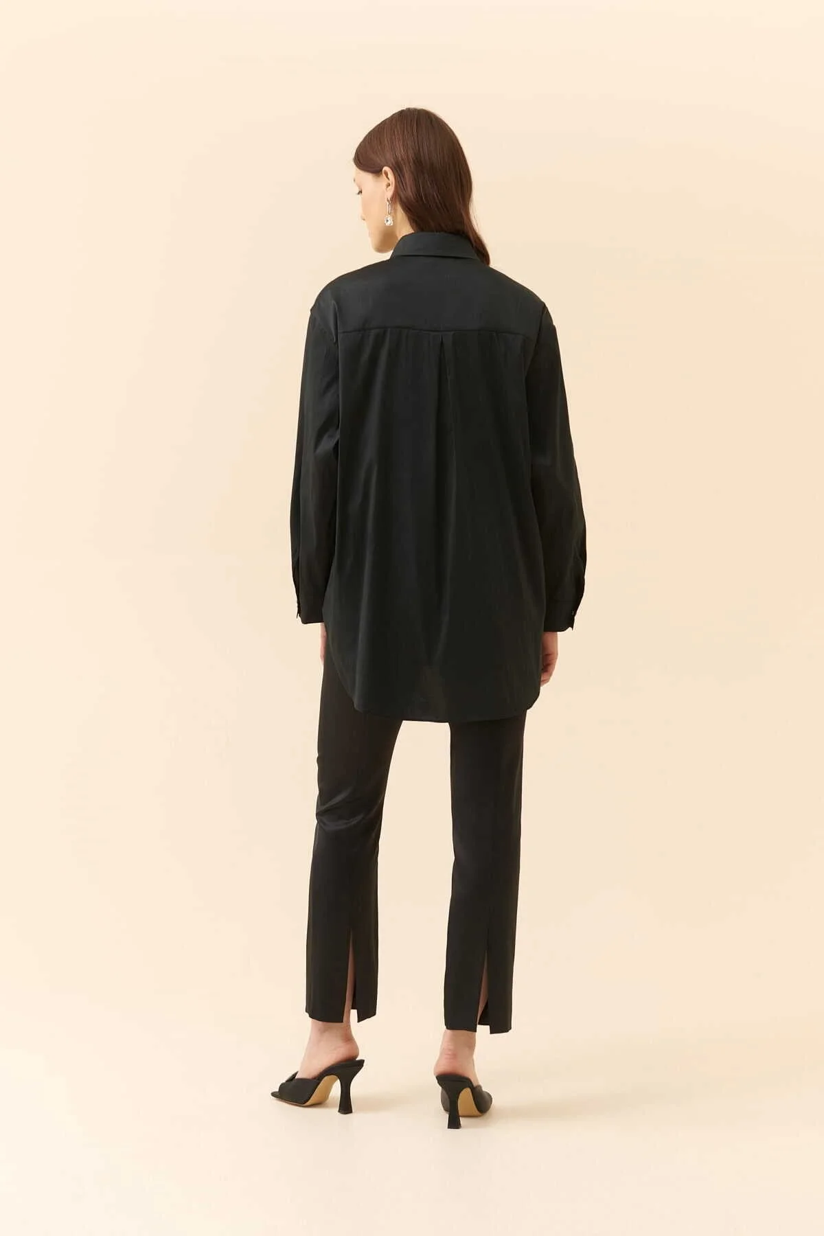  Taş Düğmeli Tafta Kadın Gömlek Siyah - 2