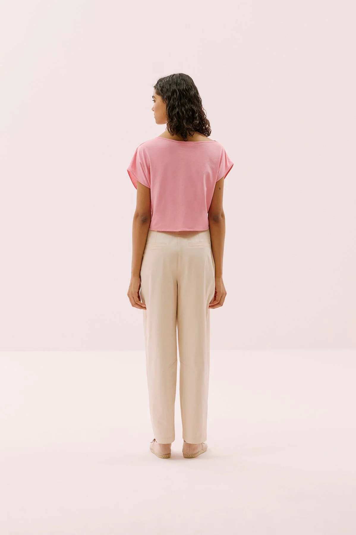 Omuzu Pili Detaylı Belden Bağlamalı T-Shirt Pembe - 3