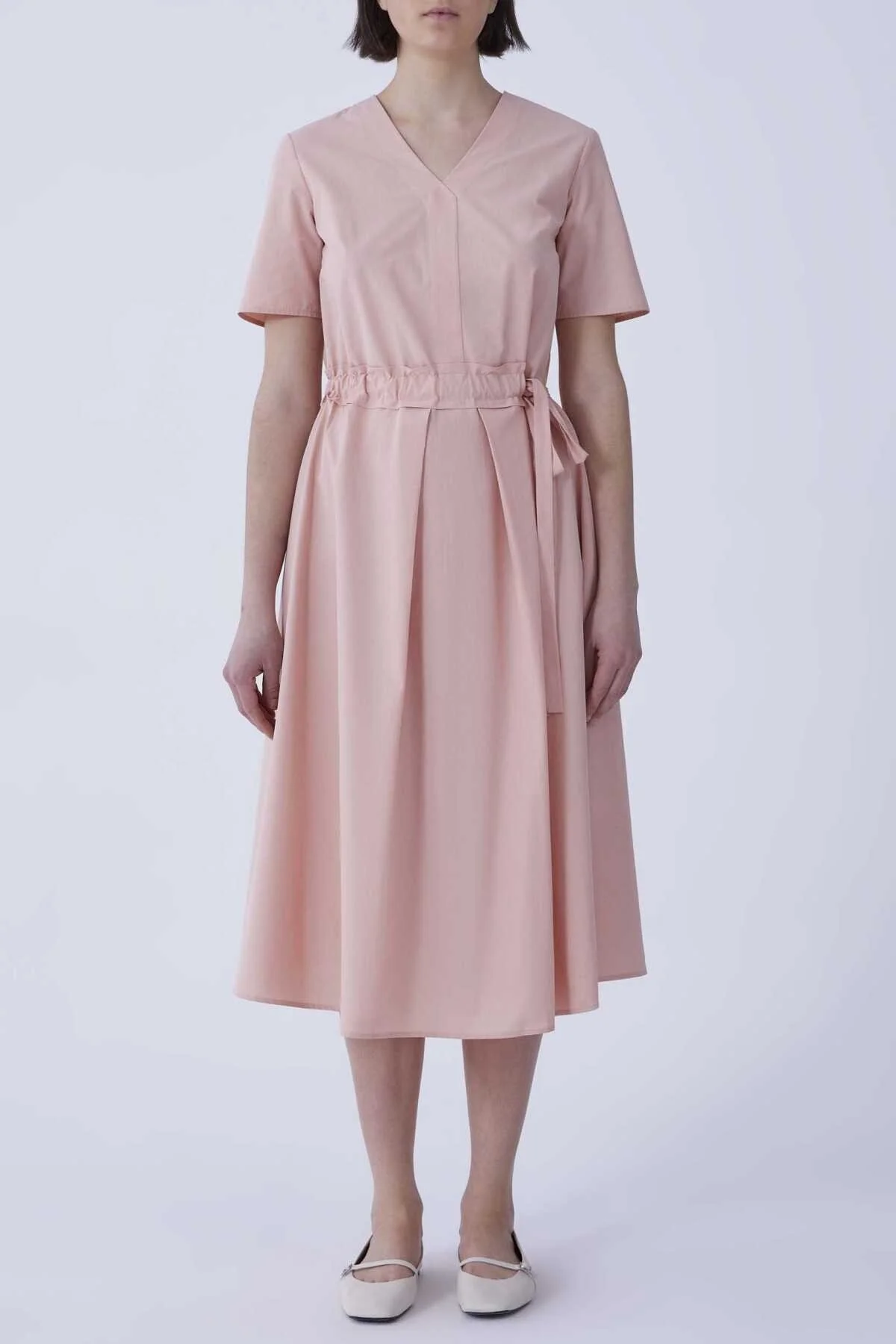 V Yaka Bel Detaylı Midi Elbise Pembe - 1