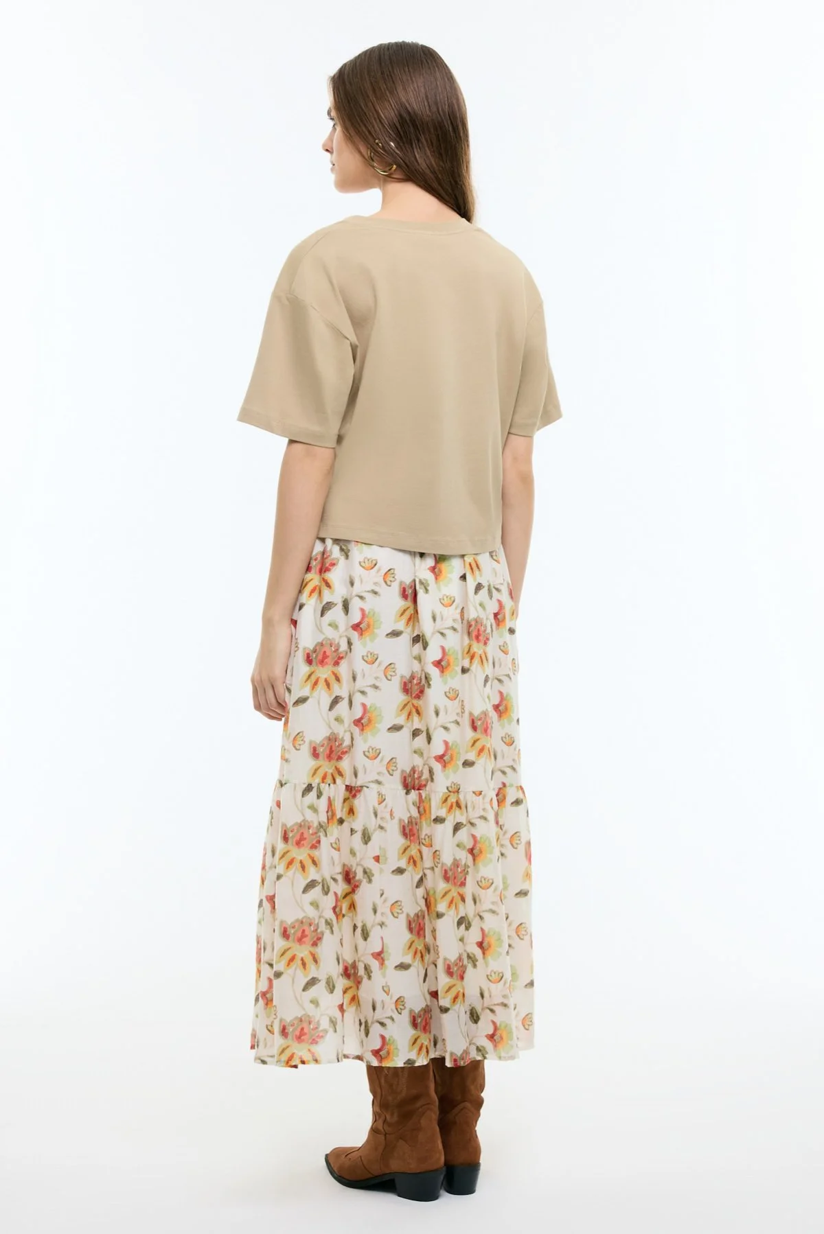 V Yaka Embrode Nakışlı T-shirt Kahve - 2