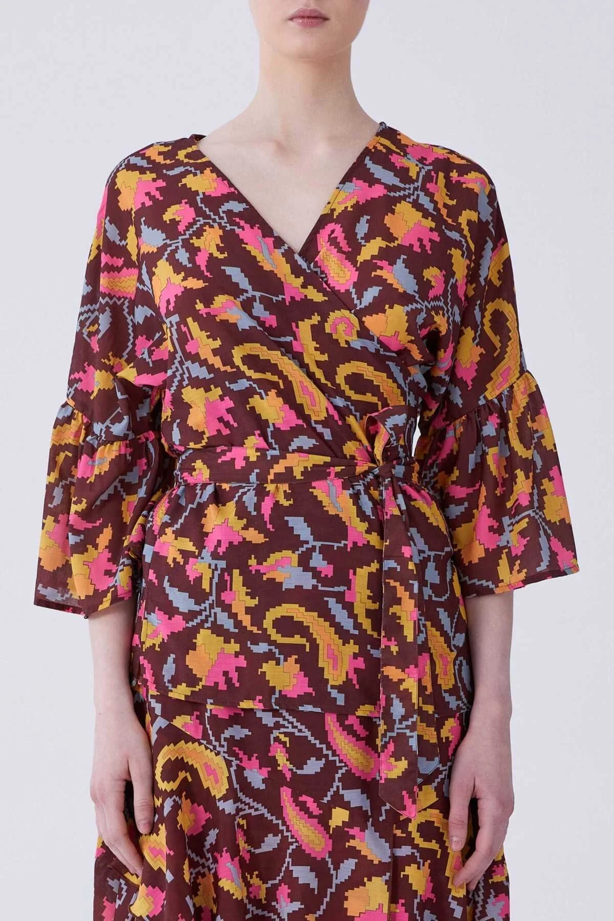 V Yaka Floral Desen Bluz Standart Renk - 1
